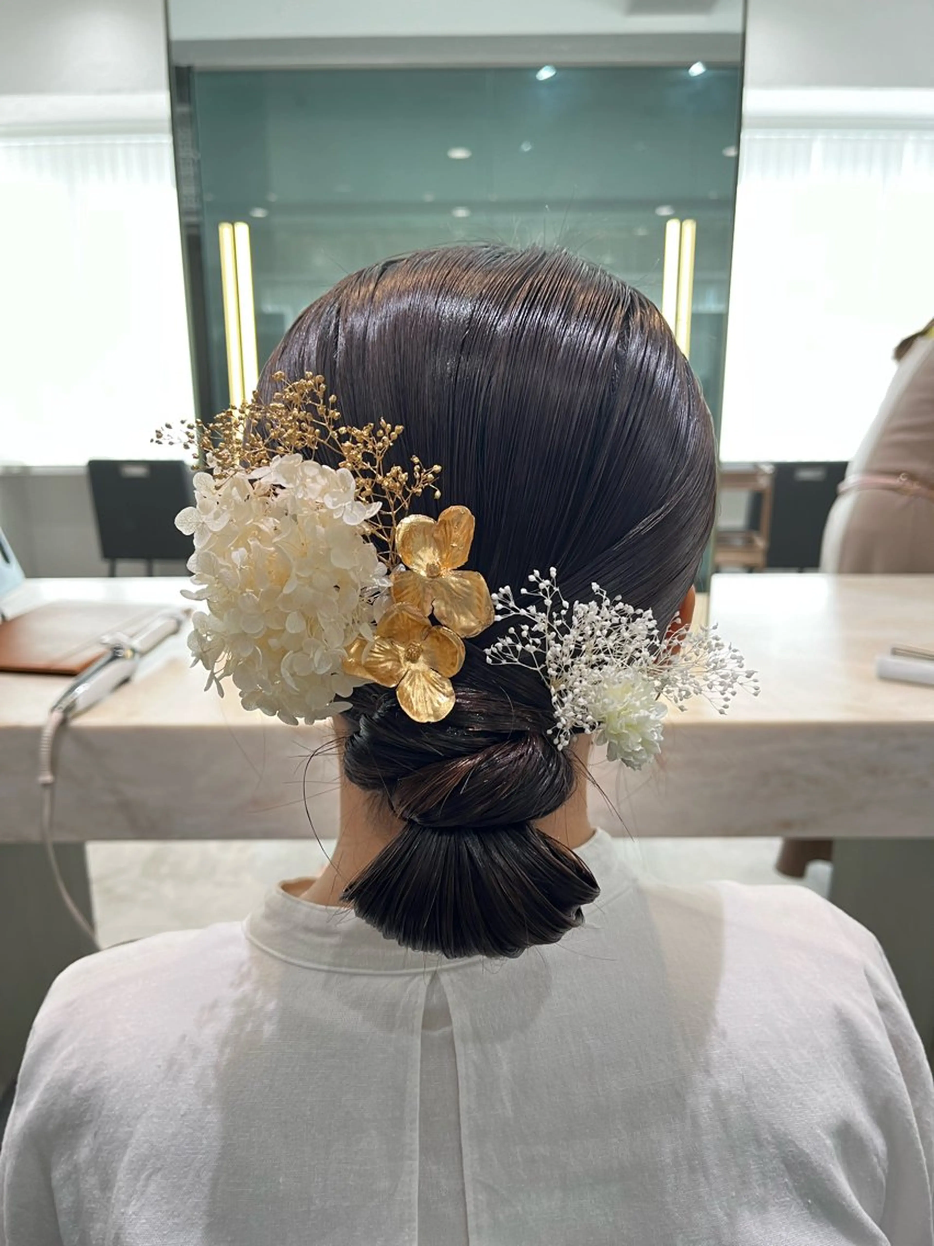 ヘアアレンジ ヘアセット 𝐀𝐲𝐚𝐤𝐚 /艶髪/ストレートのヘアスタイル