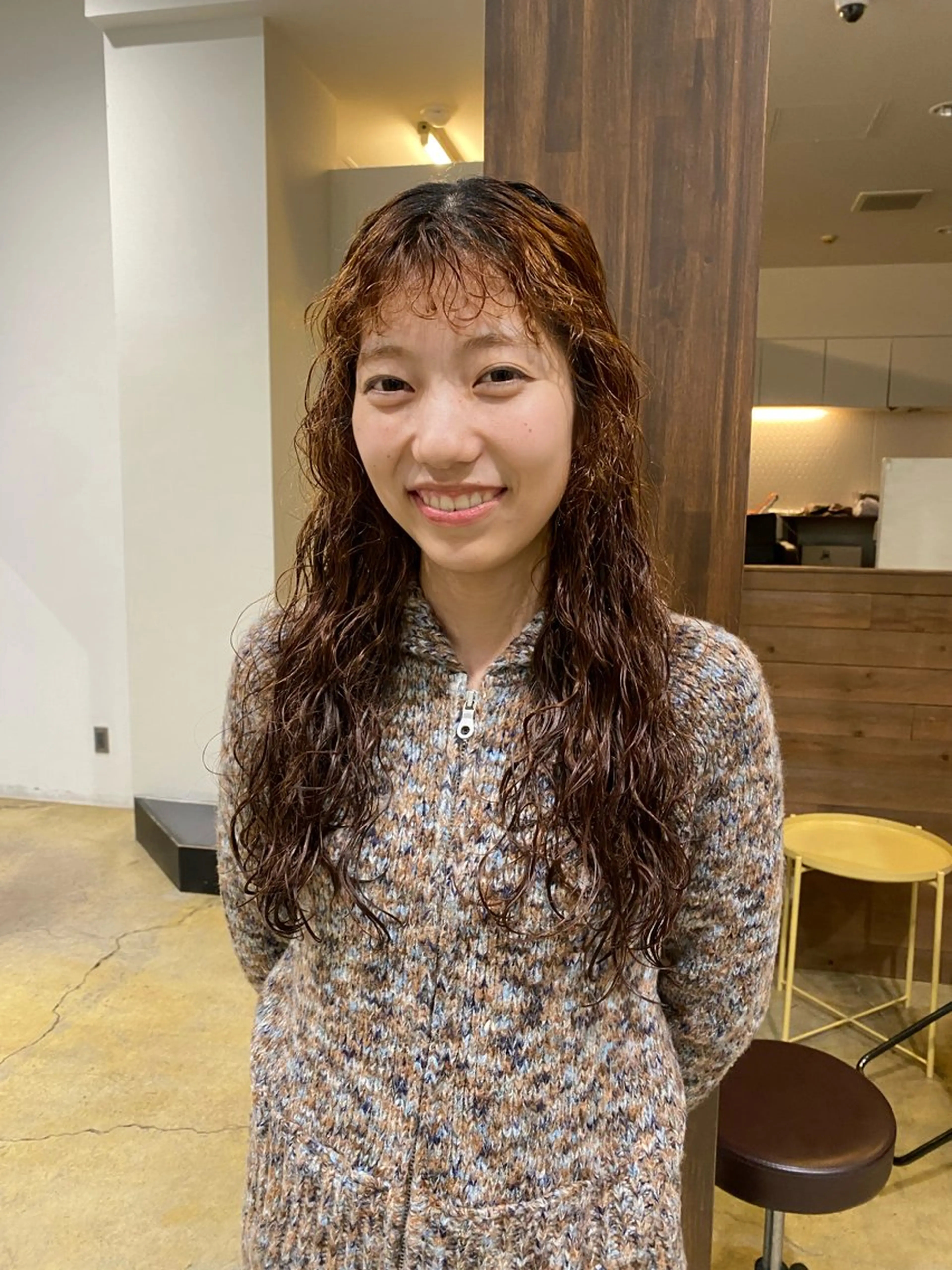 ロング パーマ 磯谷 朋のヘアスタイル