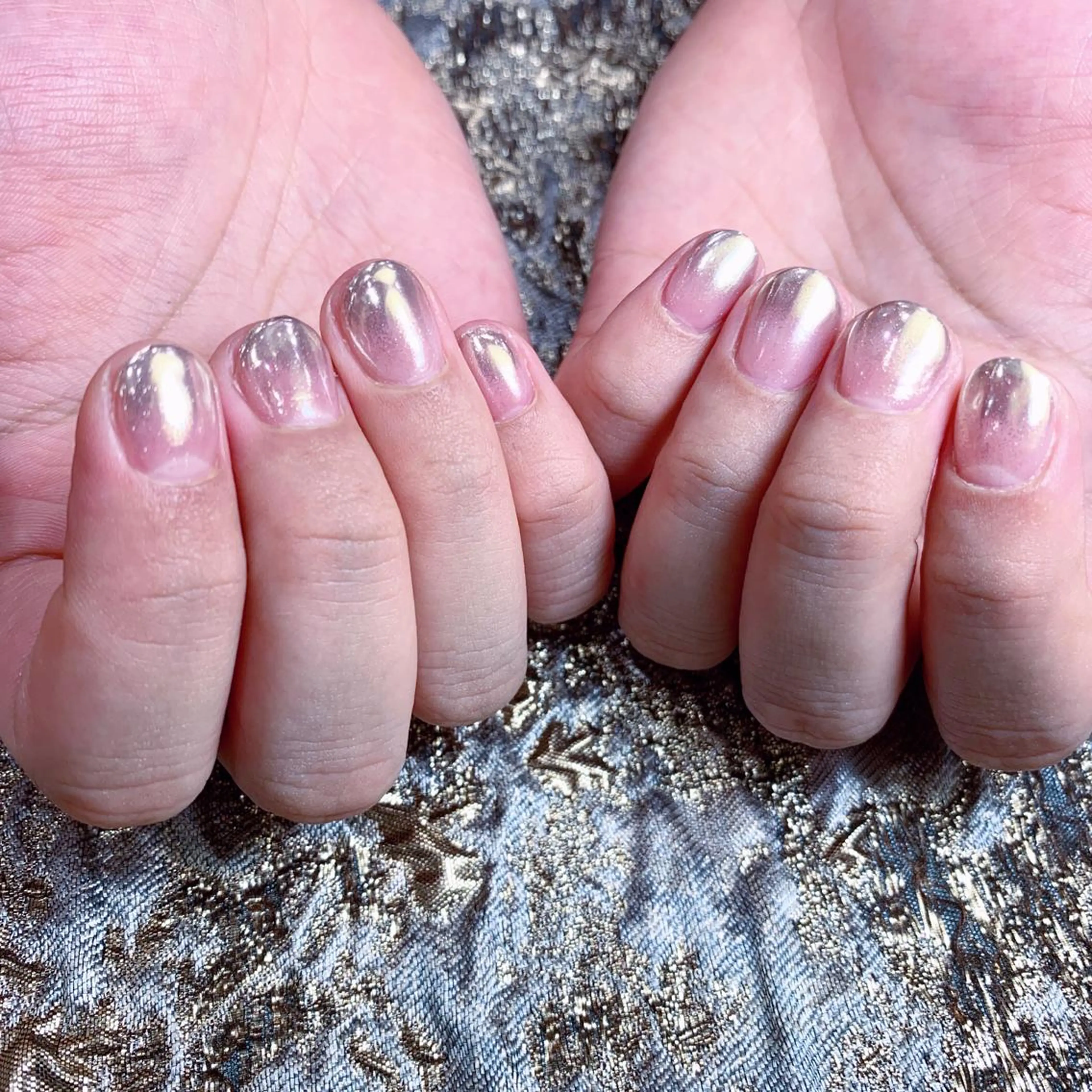 ネイル ミラーネイル シンプルネイル éclat所属・éclat エクラのネイルデザイン