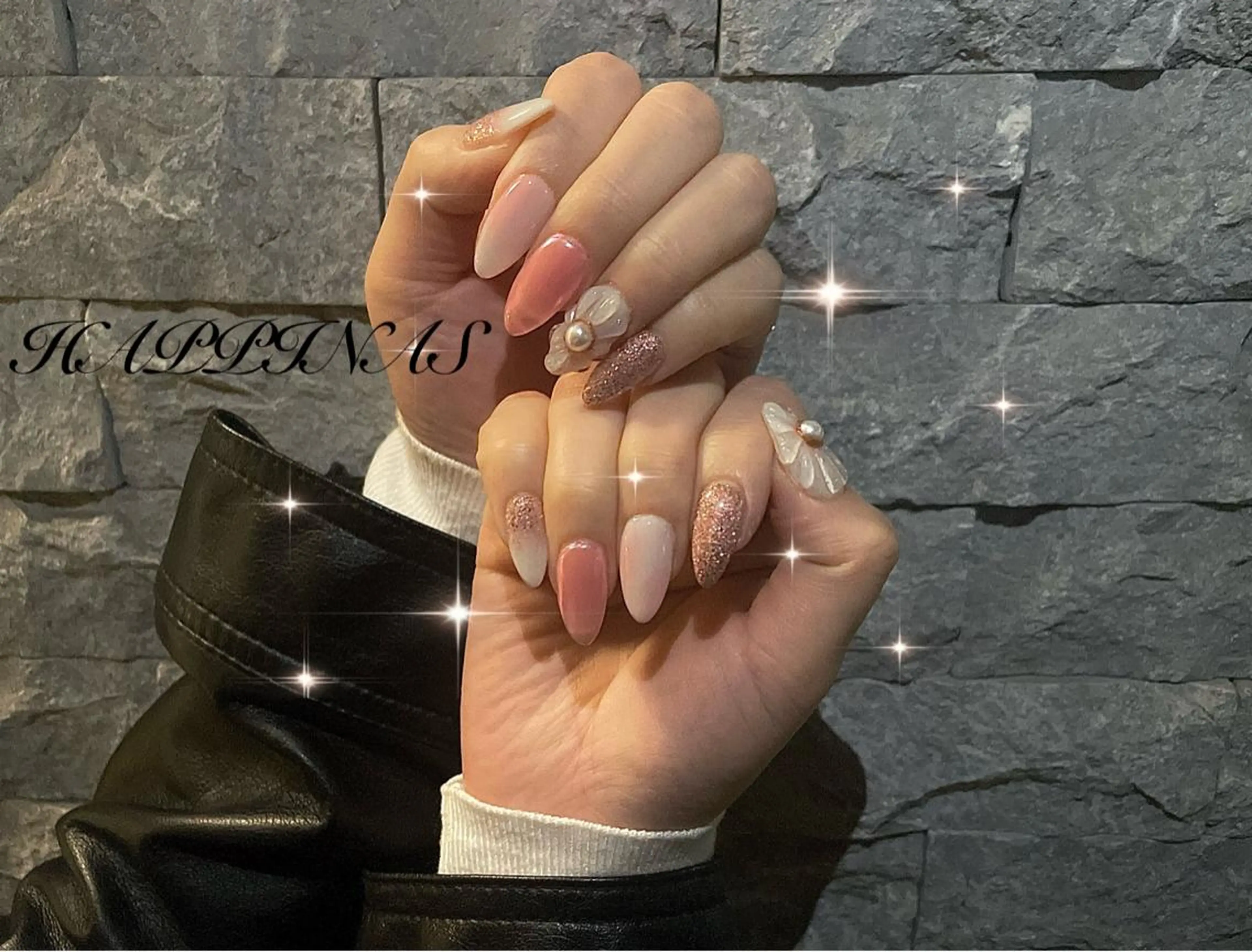 ネイル オーロラネイル フラワーネイル ニュアンスネイル ピンク スカルプネイル HAPPINAS Jrネイリスト💅のネイルデザイン