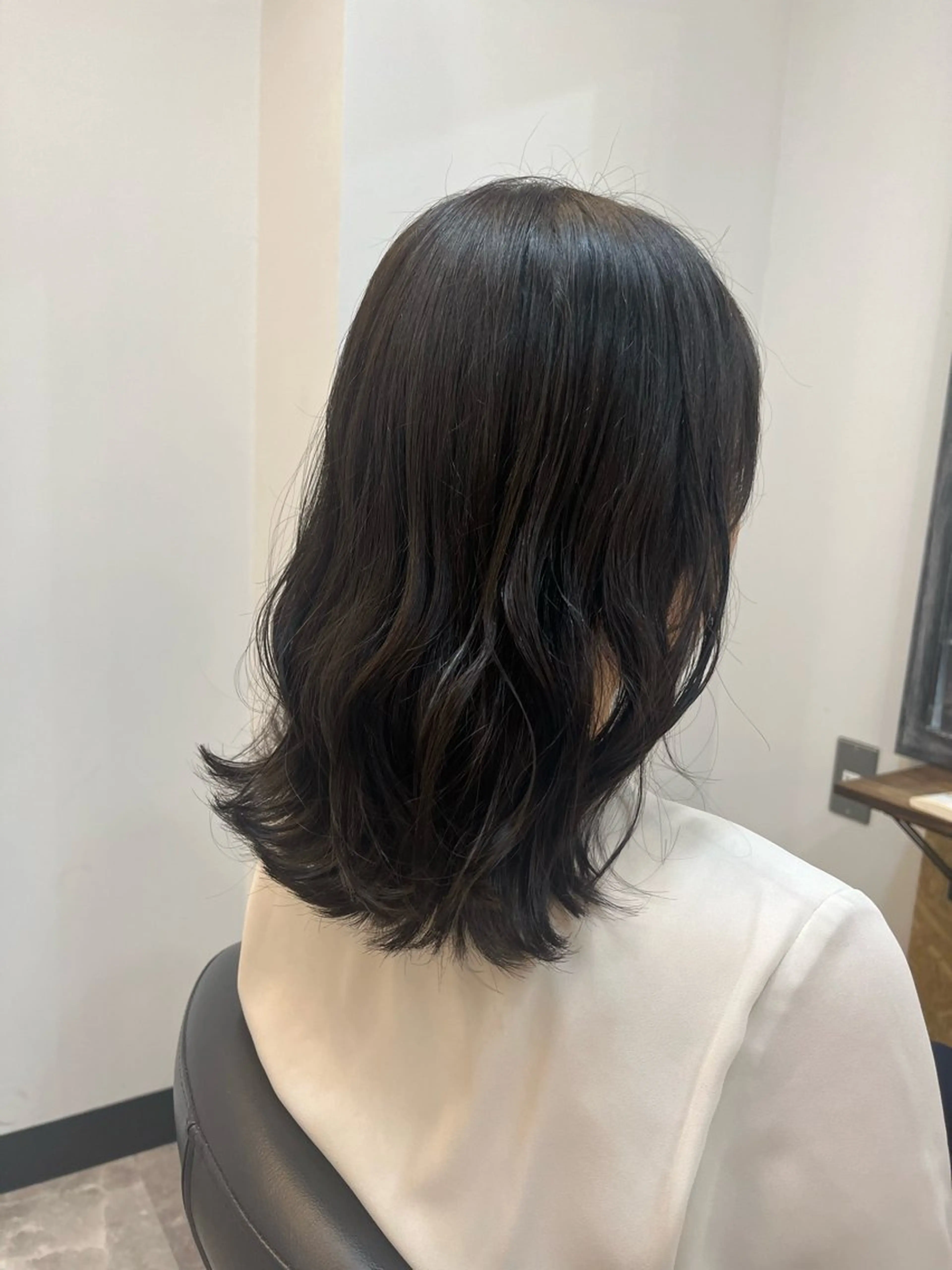 セミロング レディースカット 無料🎀ジュリのヘアスタイル