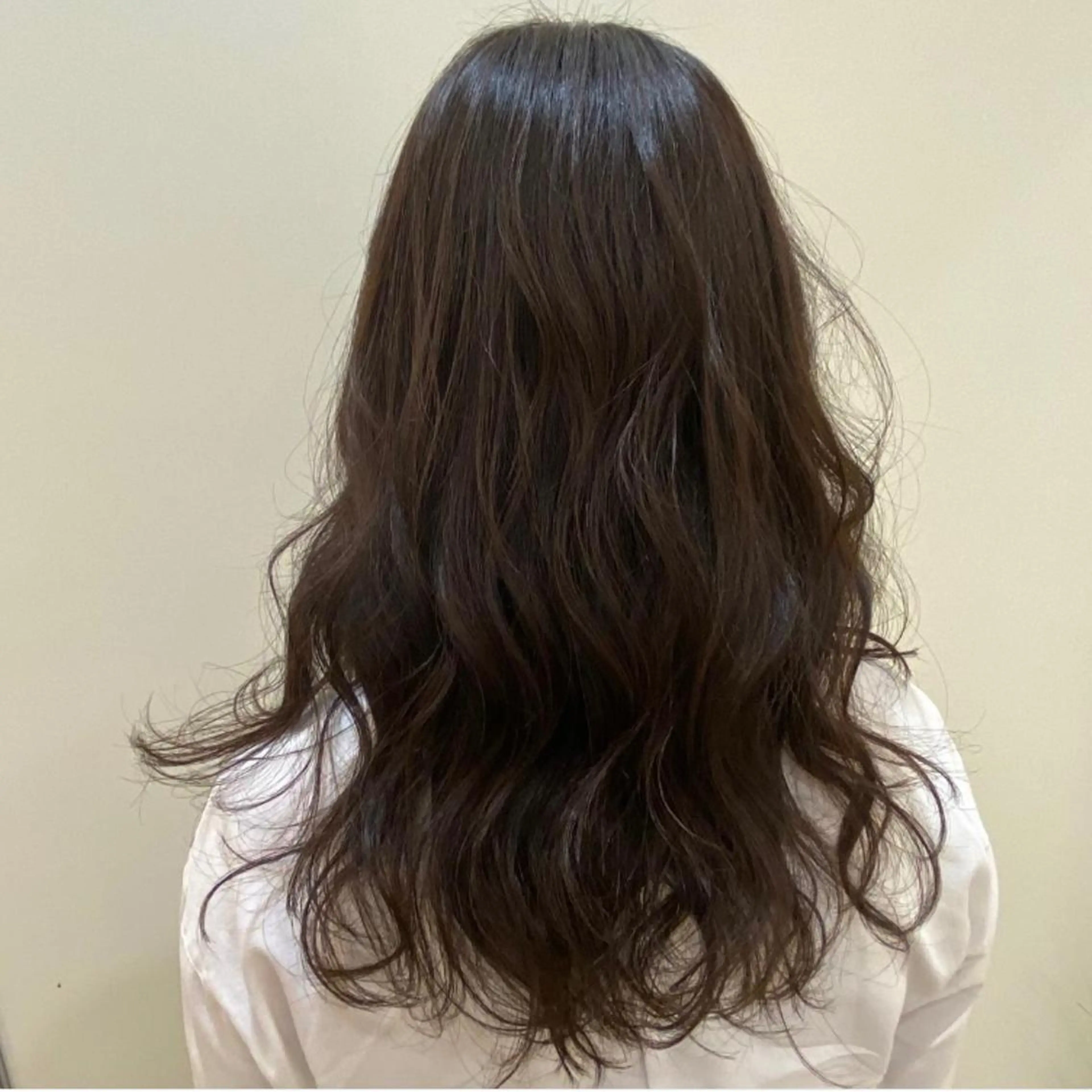 セミロング カラー ヘアカラー トリートメント Mirai 🧸のヘアスタイル