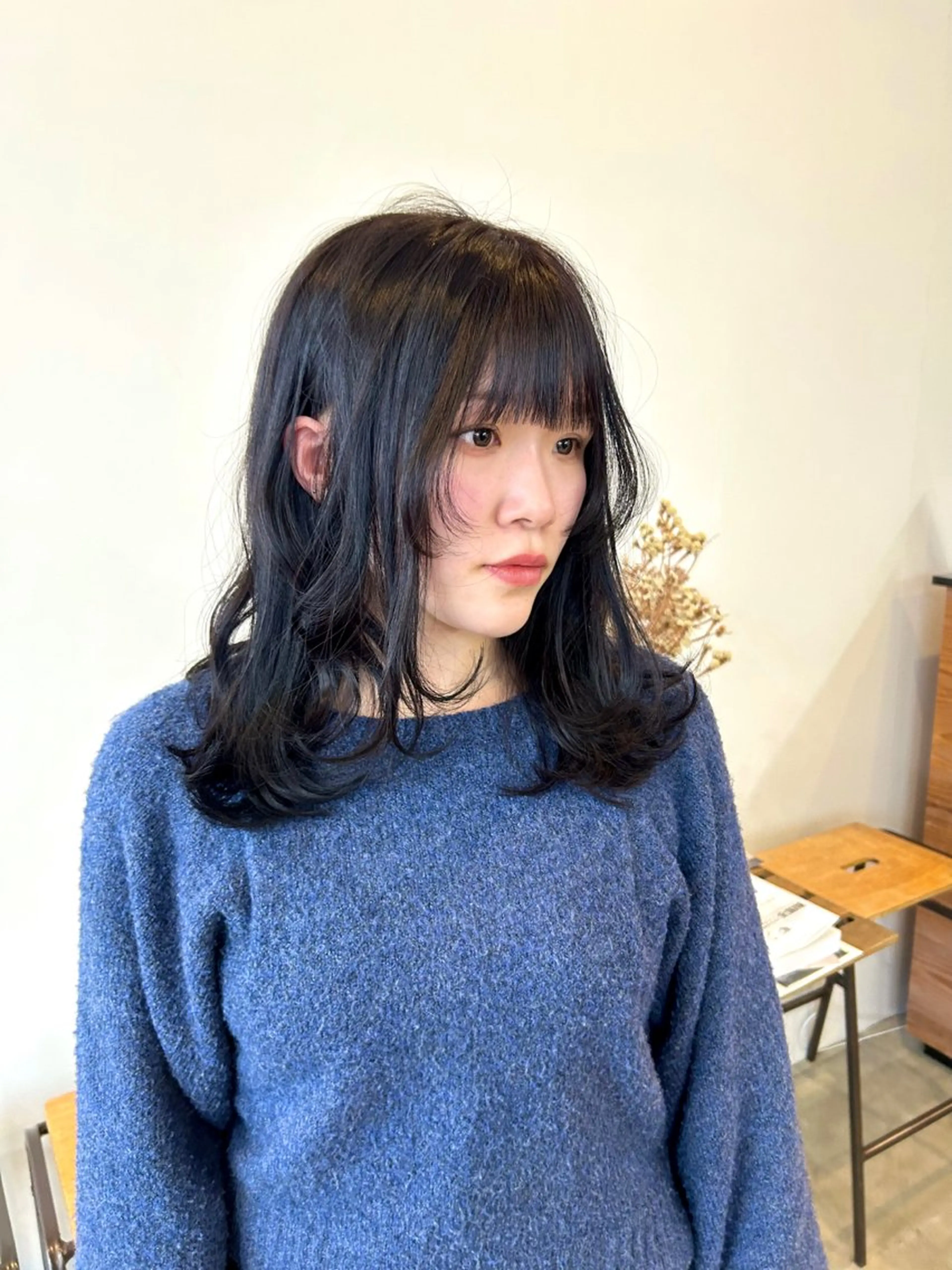 ミディアム カラー ミディアムレイヤー レイヤーカット カット plus HAIR いずみのヘアスタイル