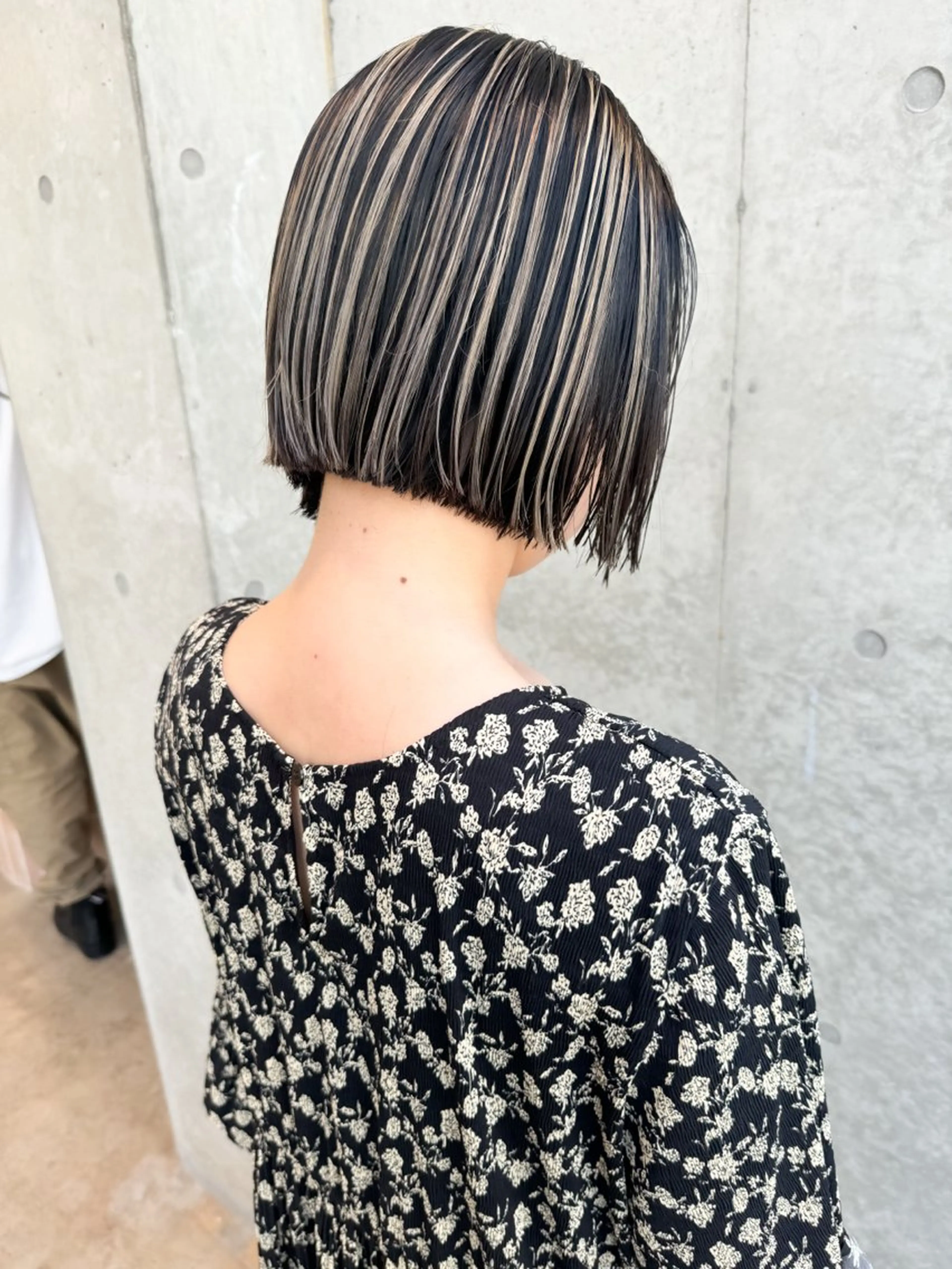 ショート カラー ヘアアレンジ ミニボブ/ブリーチ 🌈MISATOのヘアスタイル