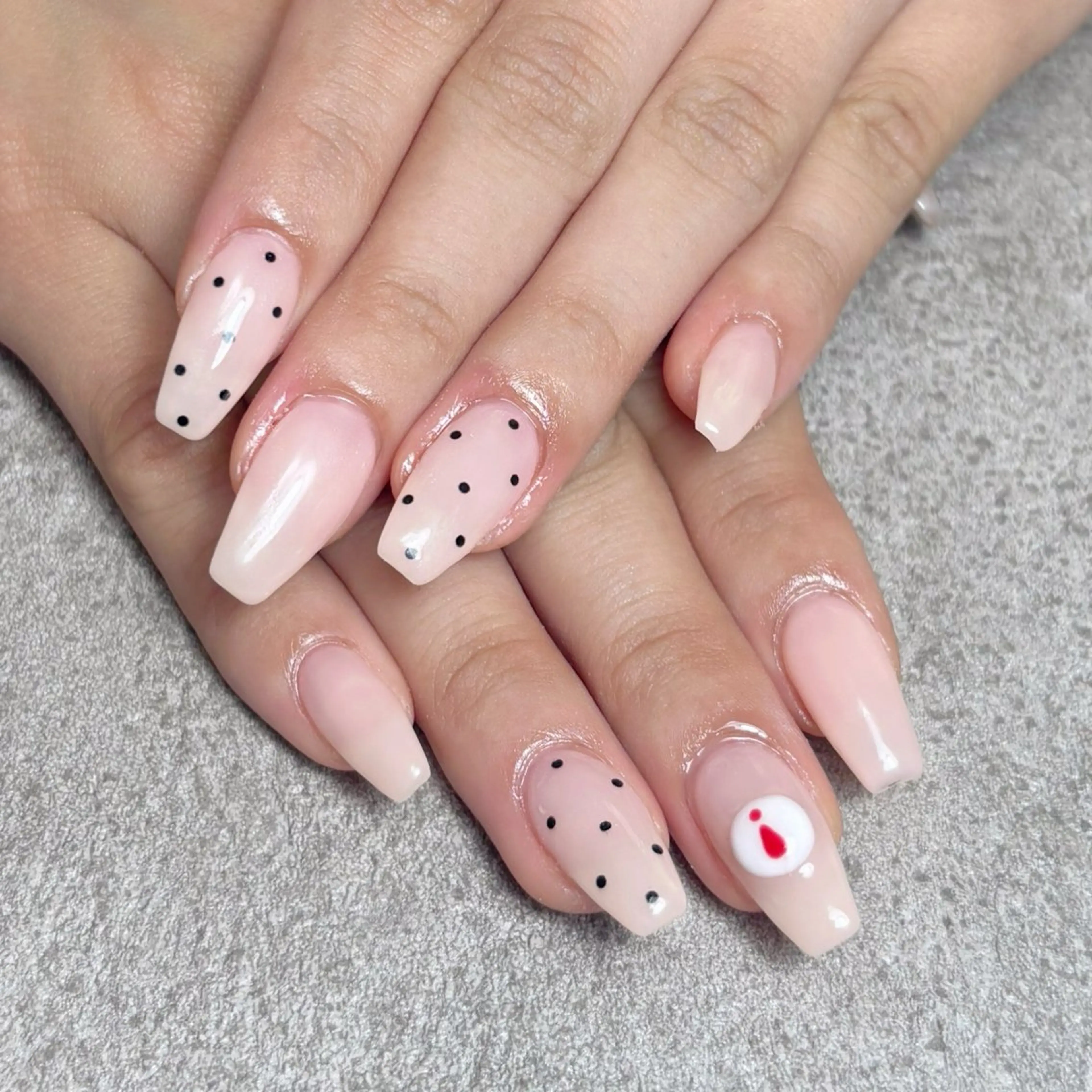 ネイル nailroom DIASOMNIAのネイルデザイン