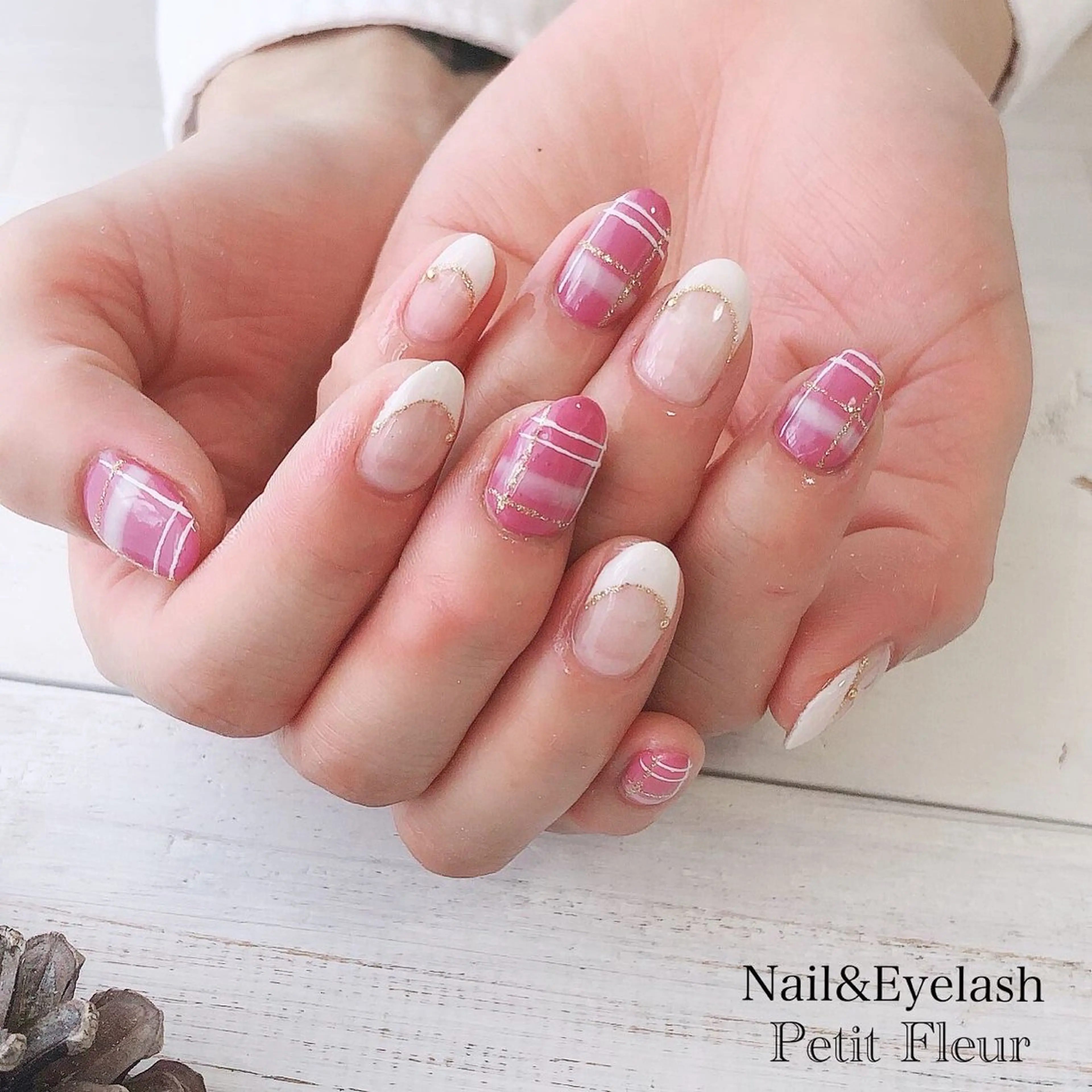 ネイル Petit Fleur所属・青柳 亜梨奈のマツエク・マツパデザイン