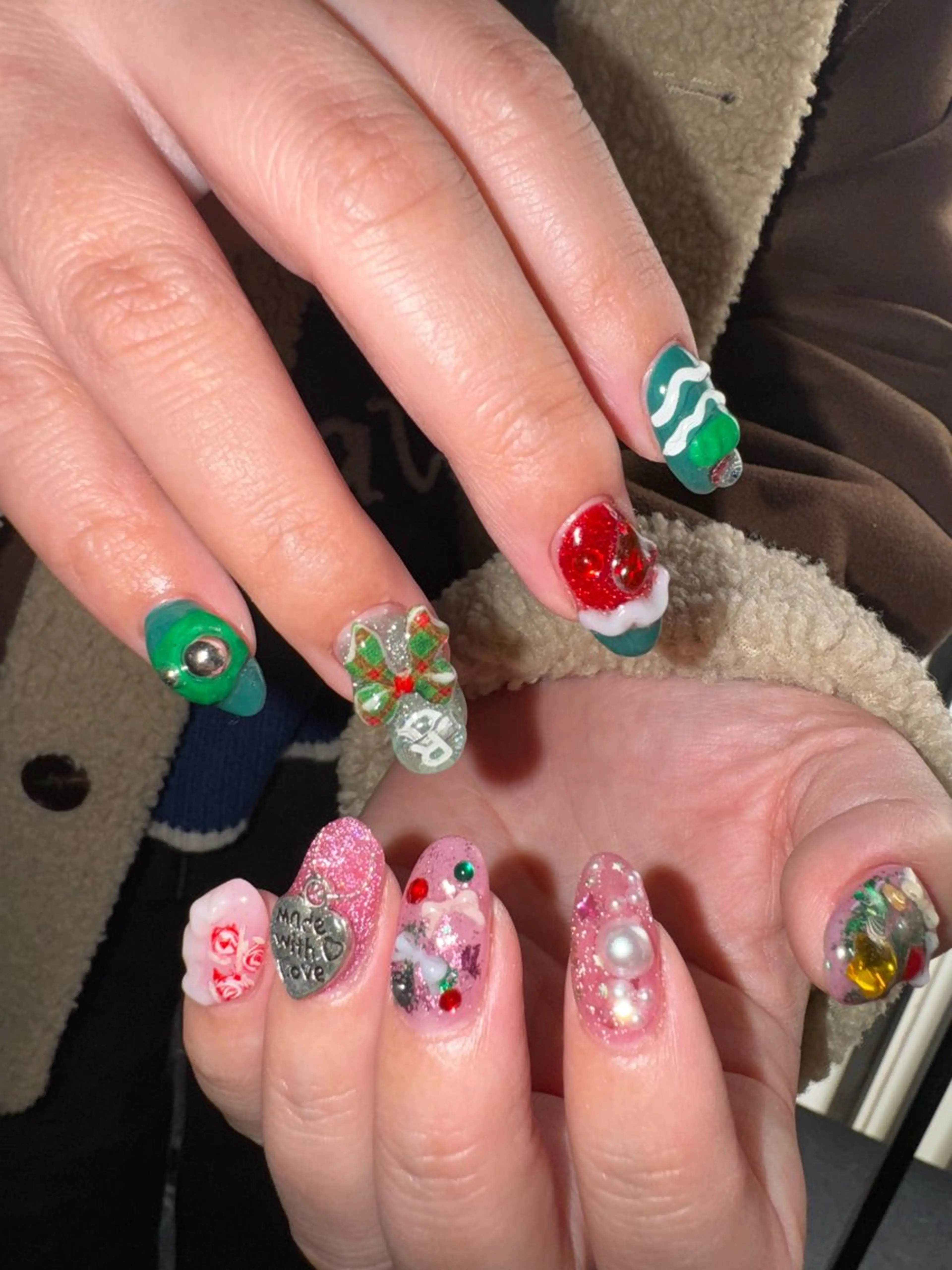 ネイル ハンドネイル フットネイル MITSUKI🪡 海外/個性派/ロングのネイルデザイン