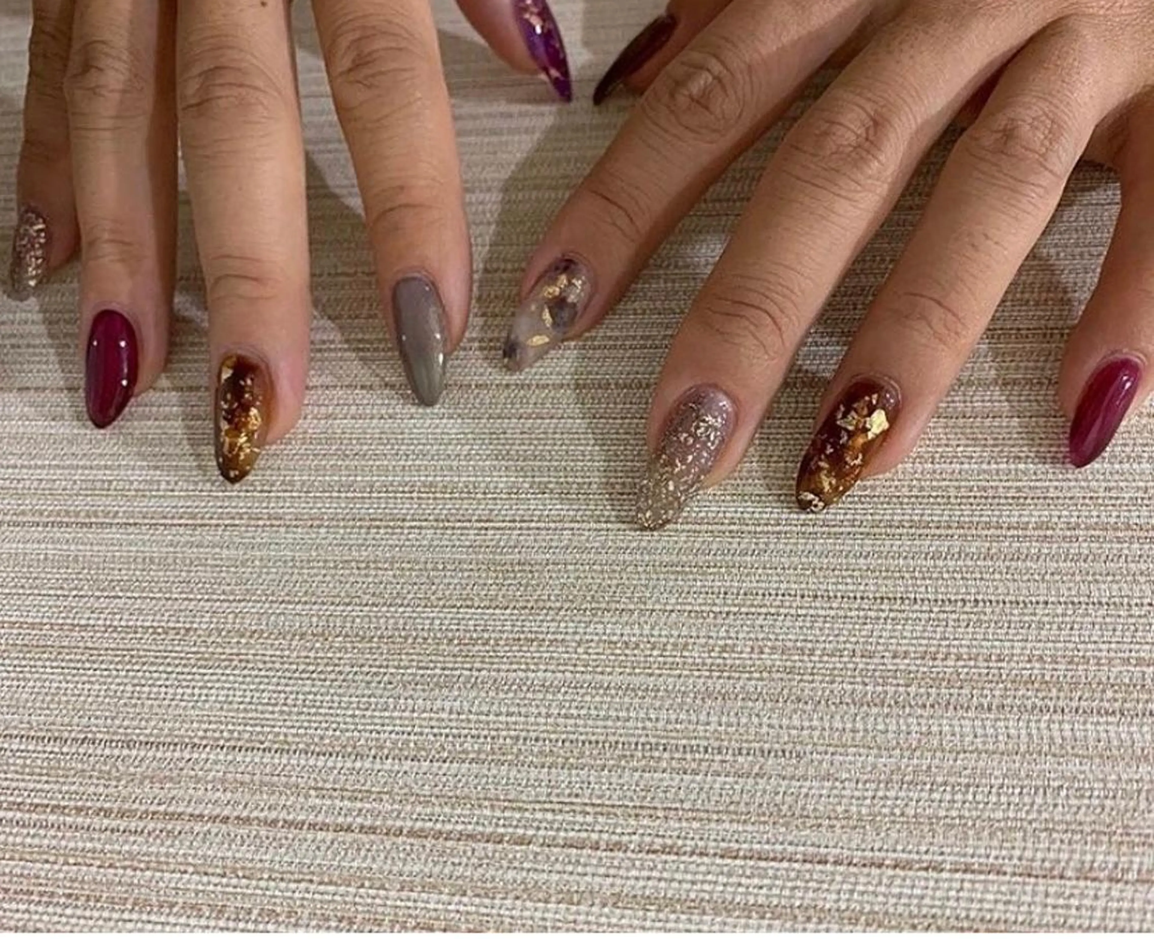 ネイル べっ甲ネイル ニュアンスネイル ストーンネイル Hair＆Esthe＆Nail　Garden所属・Garden Takeuchiのネイルデザイン