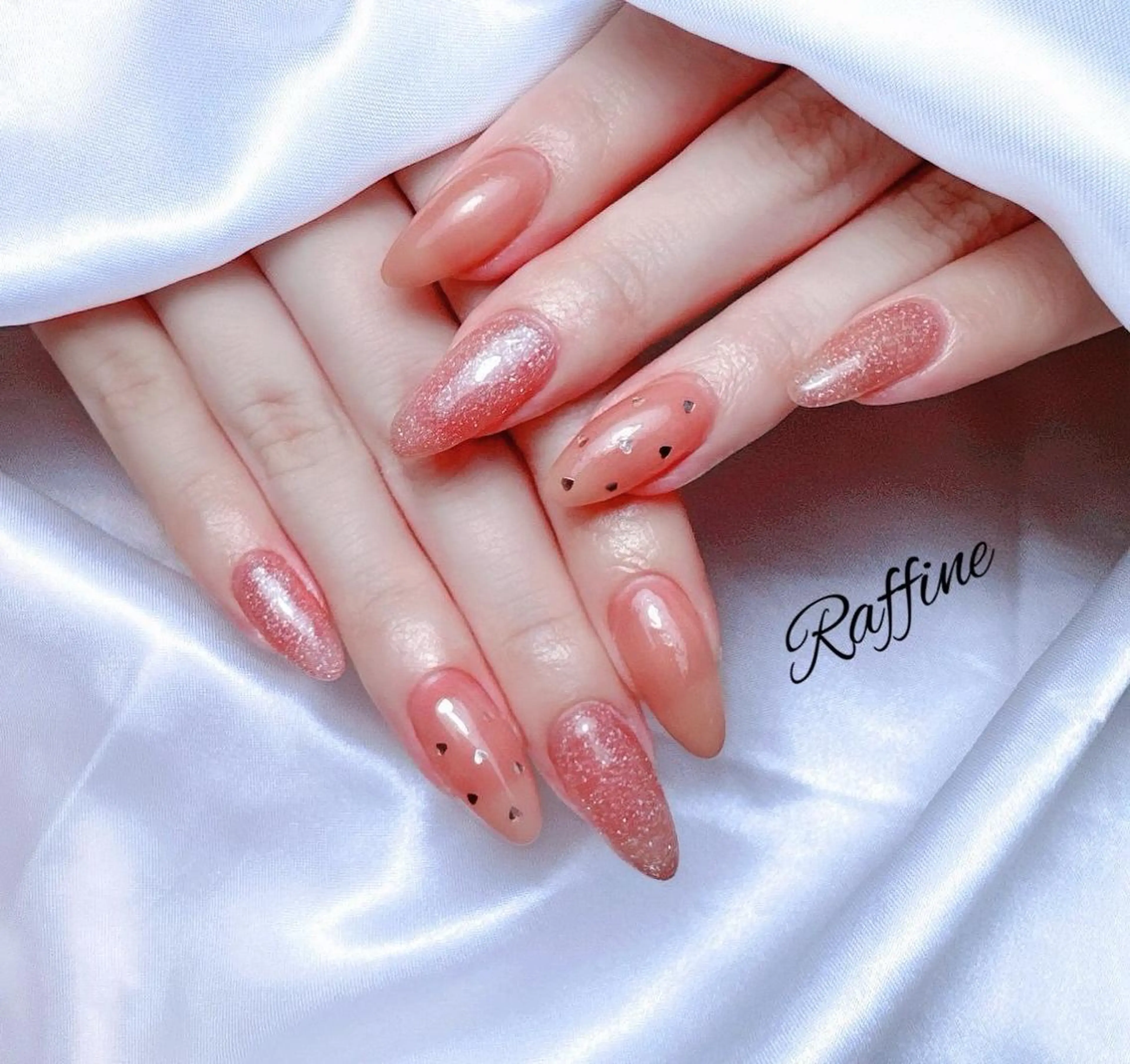 ネイル ハンドネイル RAFFINE haru🦋🩵のネイルデザイン