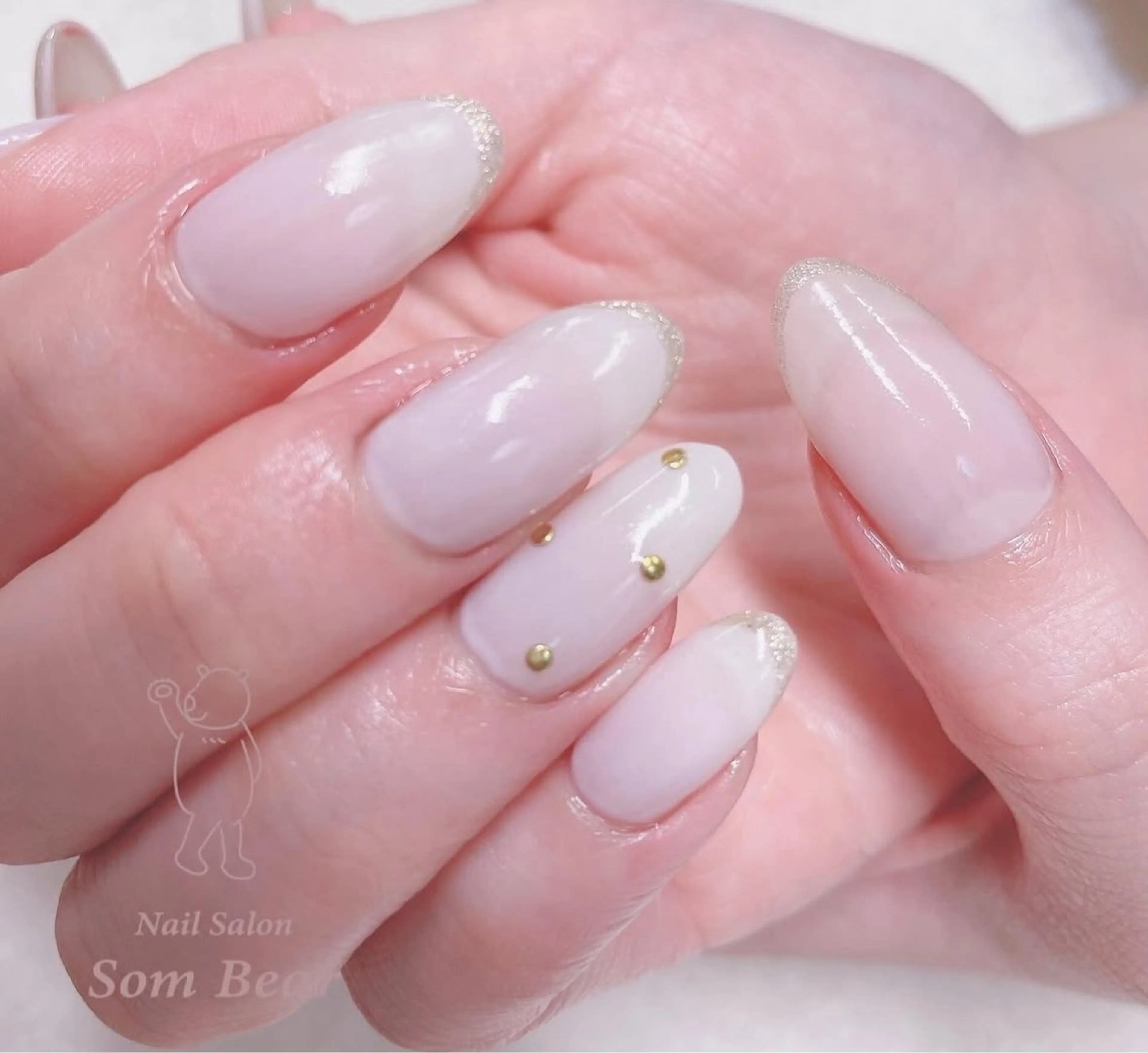 ネイル ジェルネイル ミラーネイル ワンカラーネイル シンプルネイル ハンドネイル Som Bear所属・nail salon Som Bear🧸のネイルデザイン