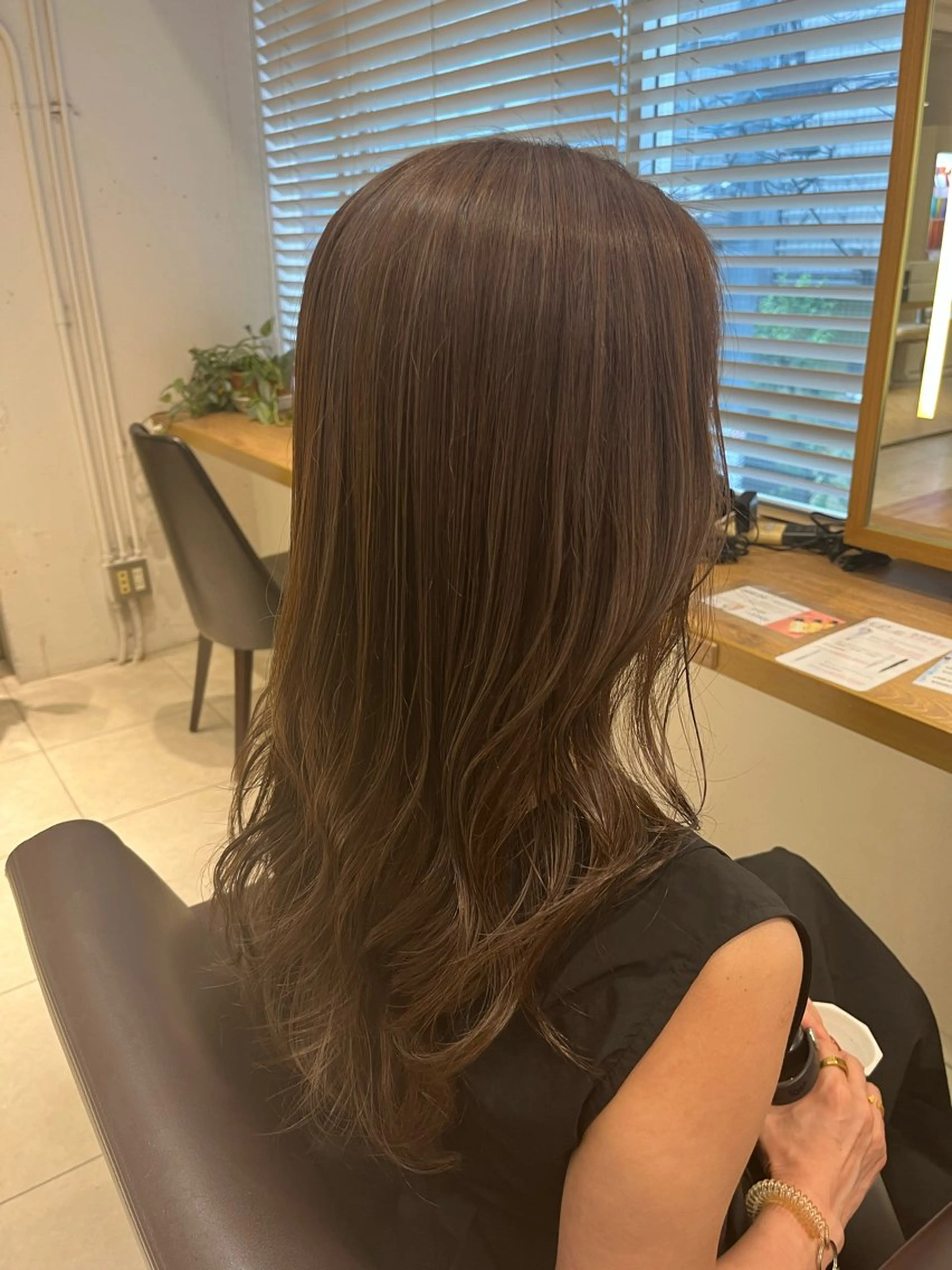 ロング ハイライト 大人カラー✳︎ボブ 横関由美のヘアスタイル