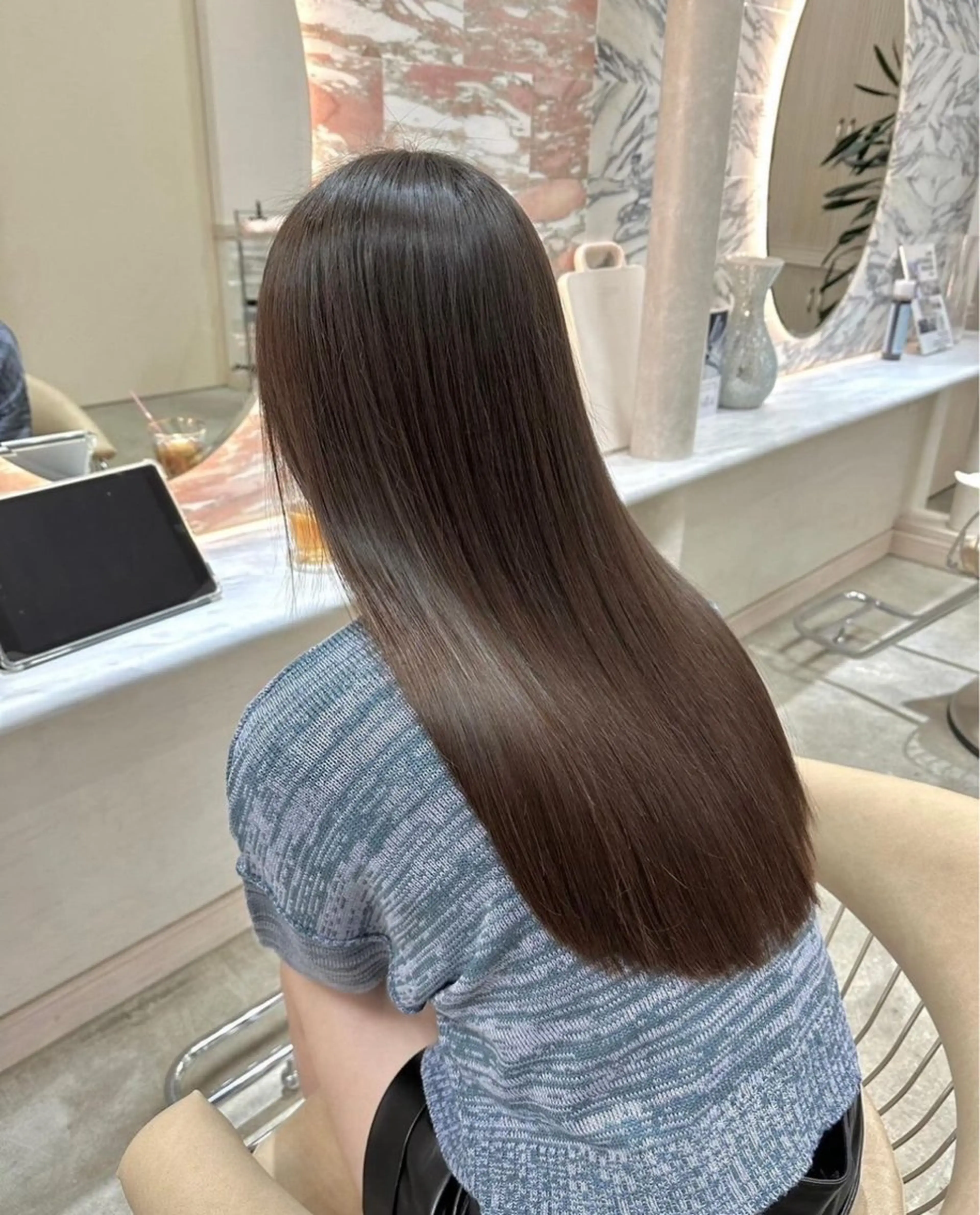 ロング カット 縮毛矯正 トリートメント 廣瀬双葉 トップスタイリストのヘアスタイル