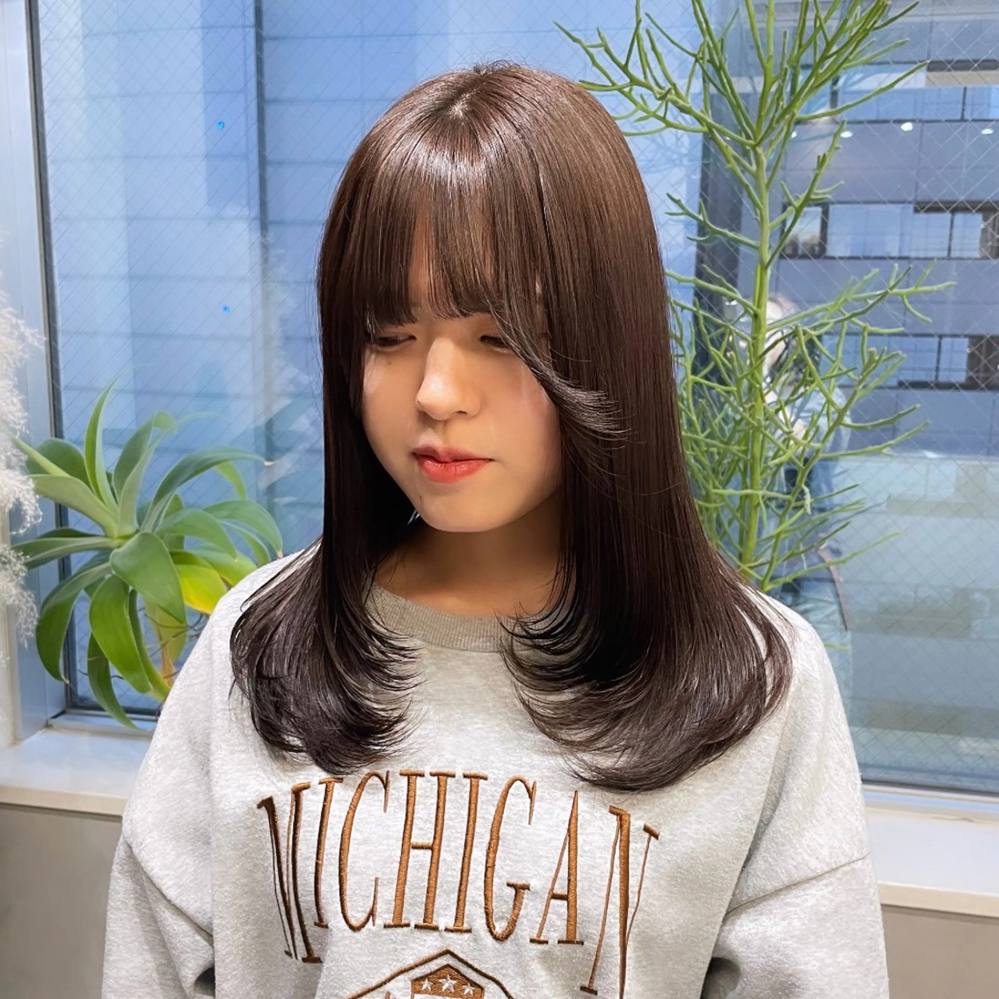 セミロング カラー ブリーチ ブラウンカラー マロンブラウン ブリーチなしカラー レイヤーカット カット ヘアカラー Rui/透明感カラー 暖色/レイヤーカットのヘアスタイル