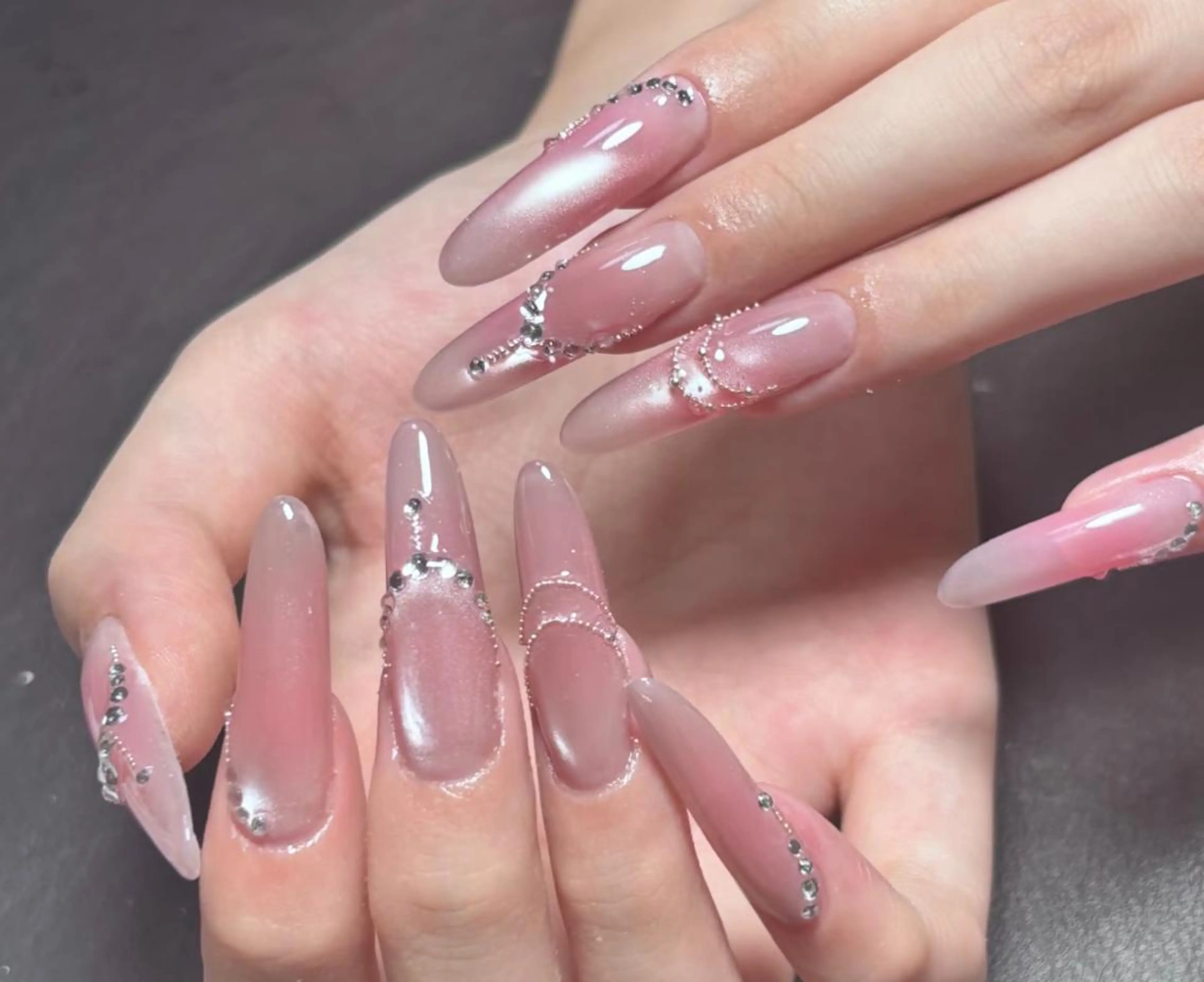 ネイル ハンドネイル 🍑 momo_nailのネイルデザイン