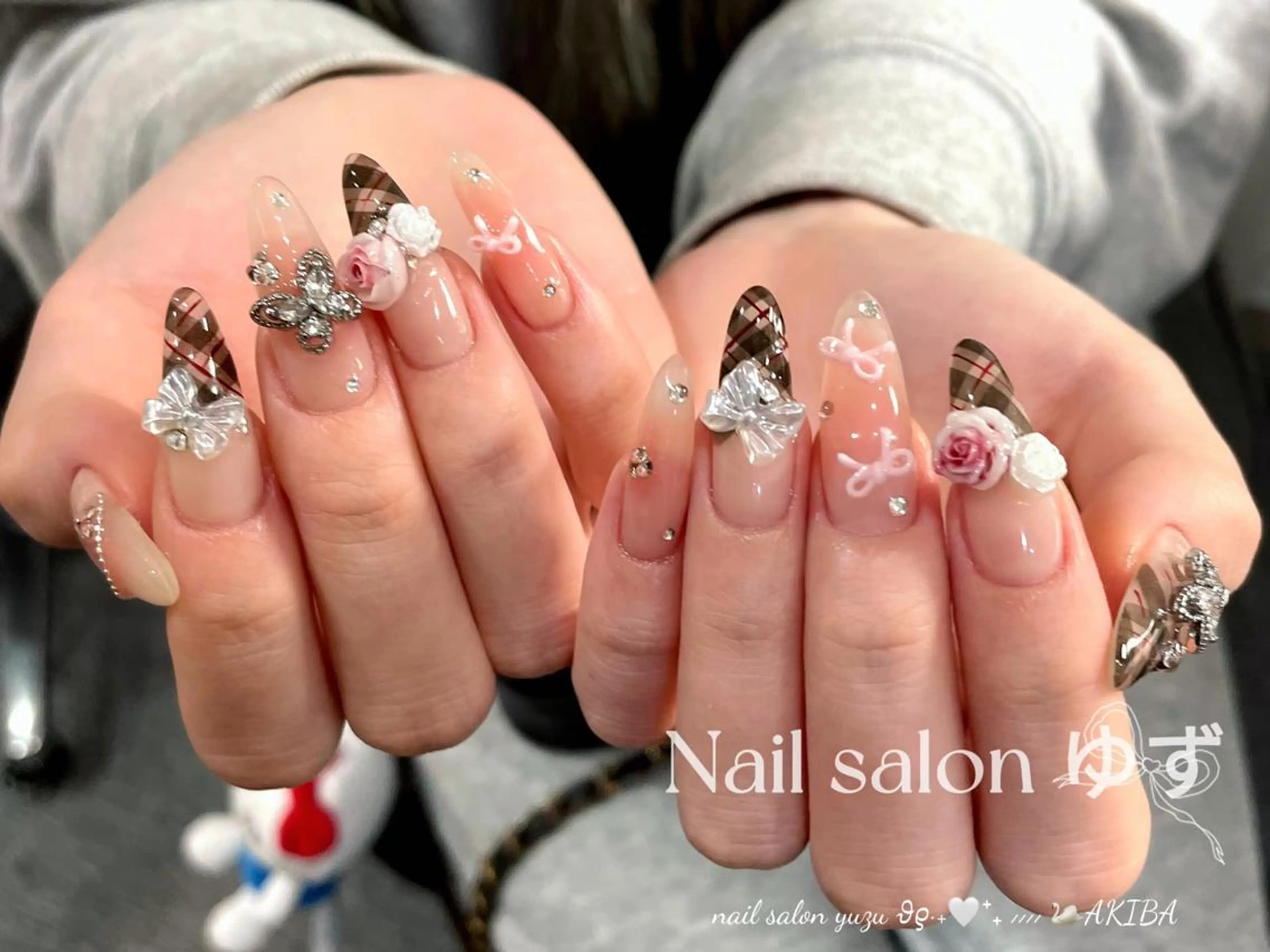 ネイル ハンドネイル ハンドケア MAKI💚💚💚 秋葉原.のネイルデザイン