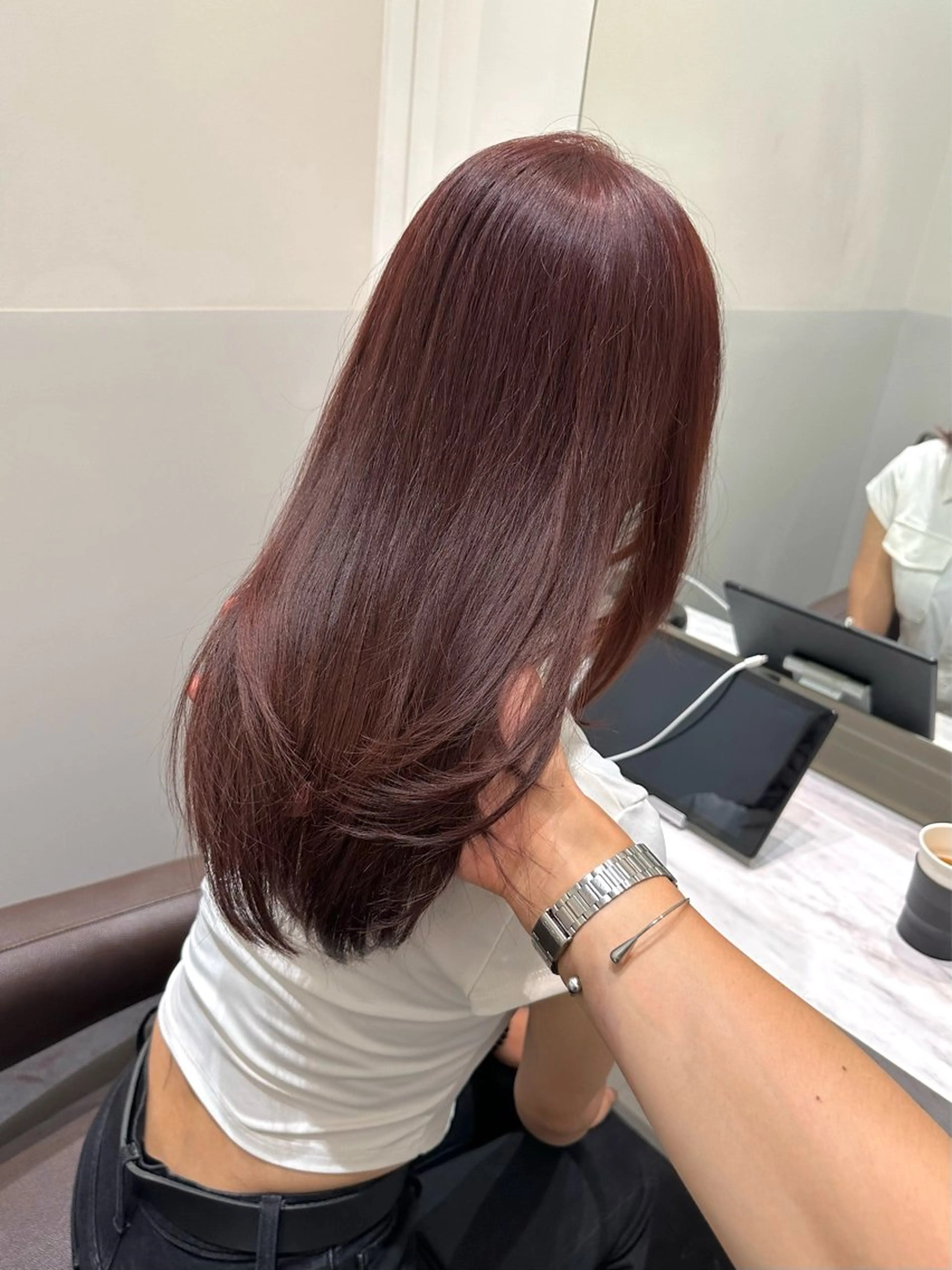 ロング カラー ブリーチ ブリーチなしカラー ピンクカラー ローズカラー レイヤーカット ヘアカラー トリートメント LUMO所属・矢野 晃平のヘアスタイル