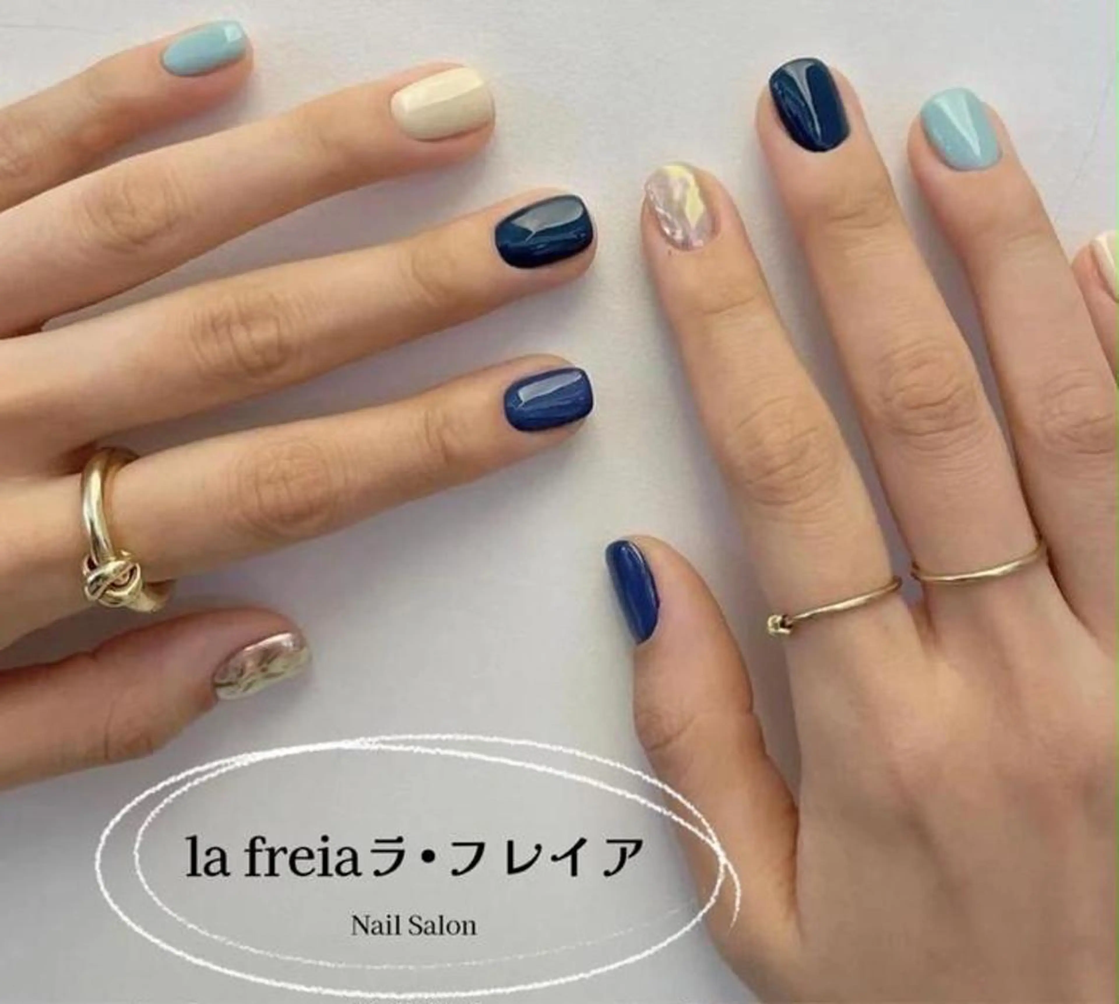 ネイル ミラーネイル ワンカラーネイル ハンドネイル ハンドケア 🤩 Yuliaユリアのネイルデザイン