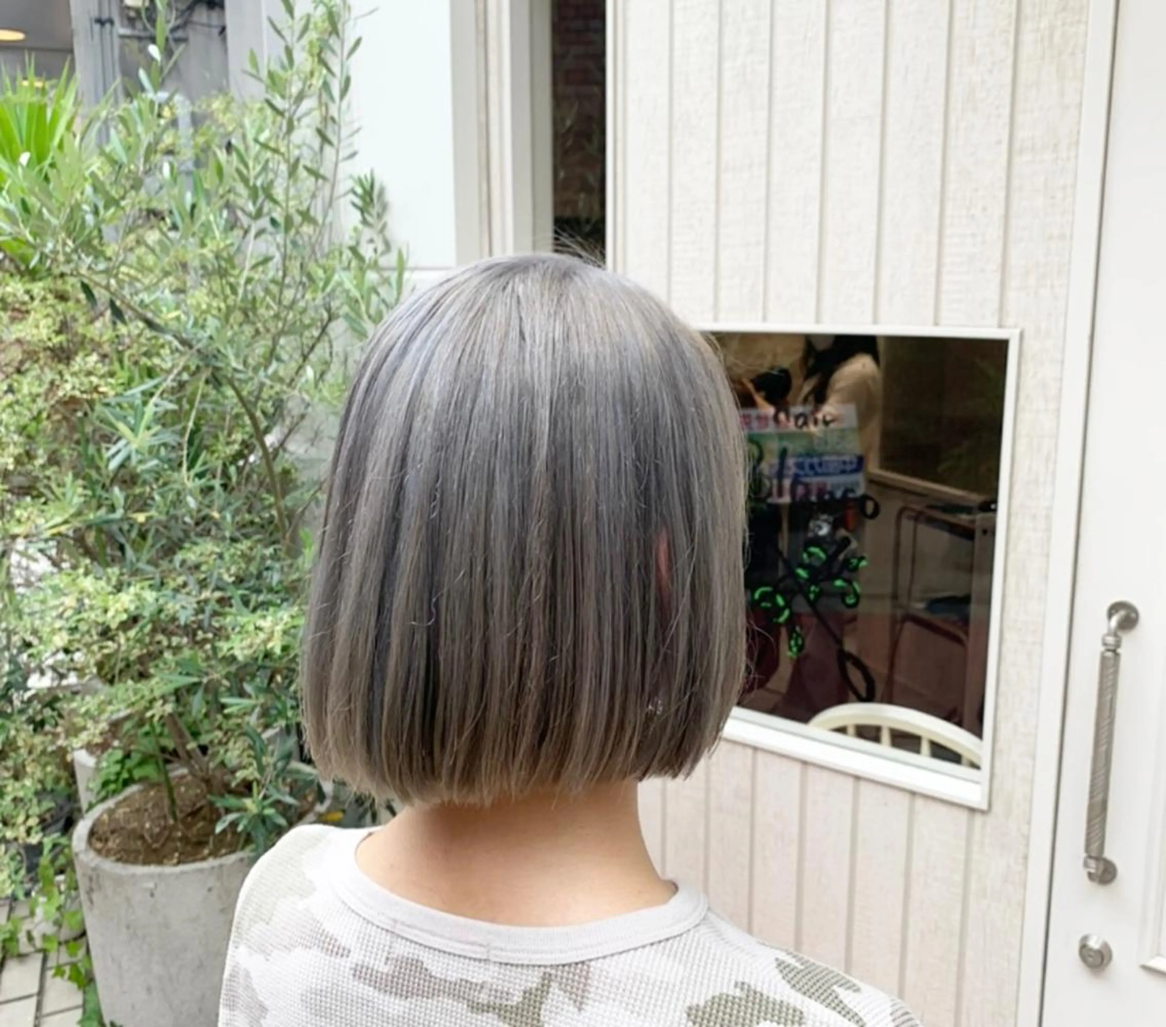 ミディアム カラー シルバー ホワイトシルバー 💈Blanco💈 カラー&ケア🌈のヘアスタイル