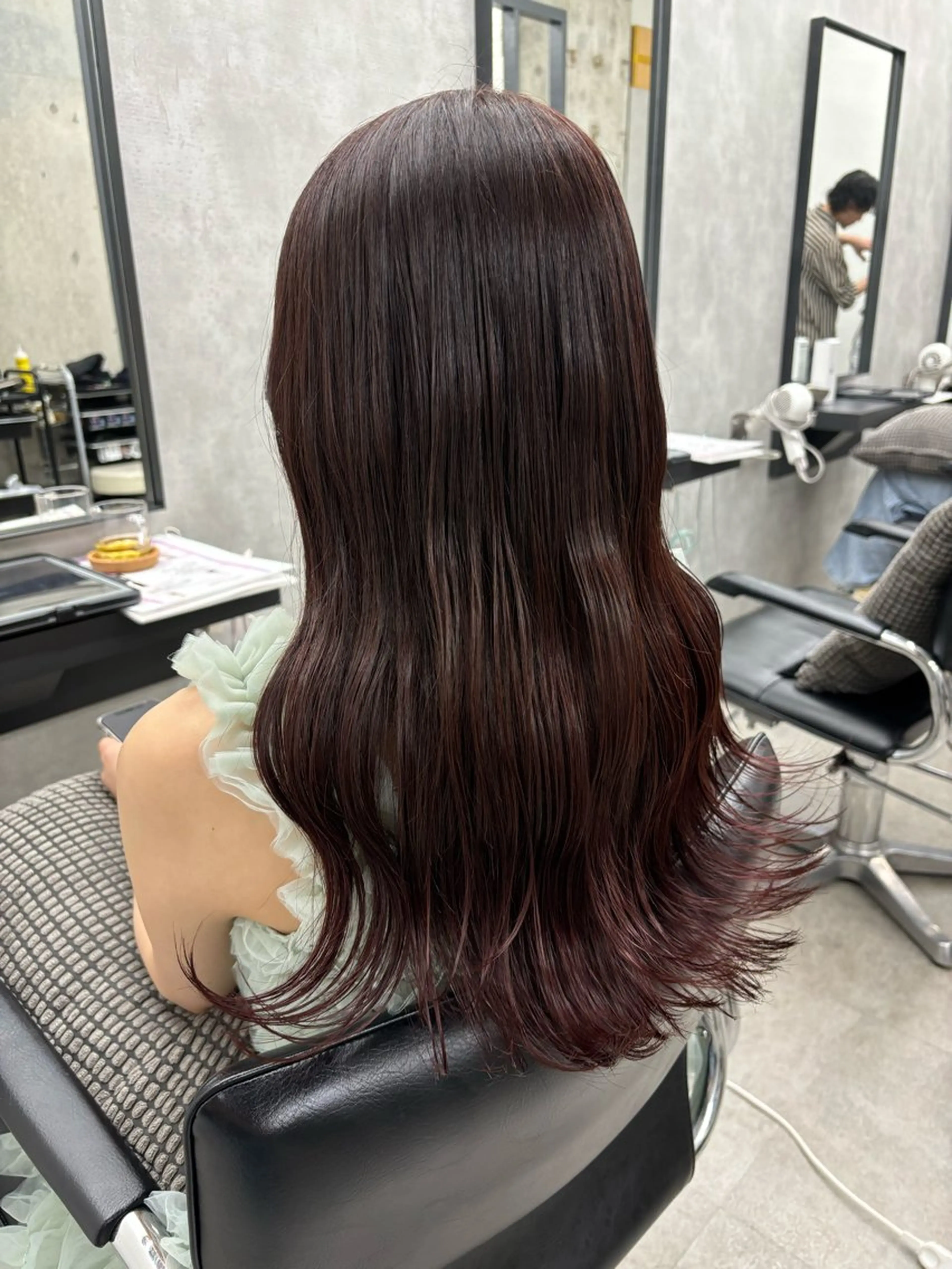 ロング カラー ブリーチ ブラウンカラー ブリーチなしカラー ピンクカラー ピンクブラウン カット ヘアカラー 縮毛矯正 トリートメント 巻ける縮毛矯正🌸 勝倉　麗のヘアスタイル