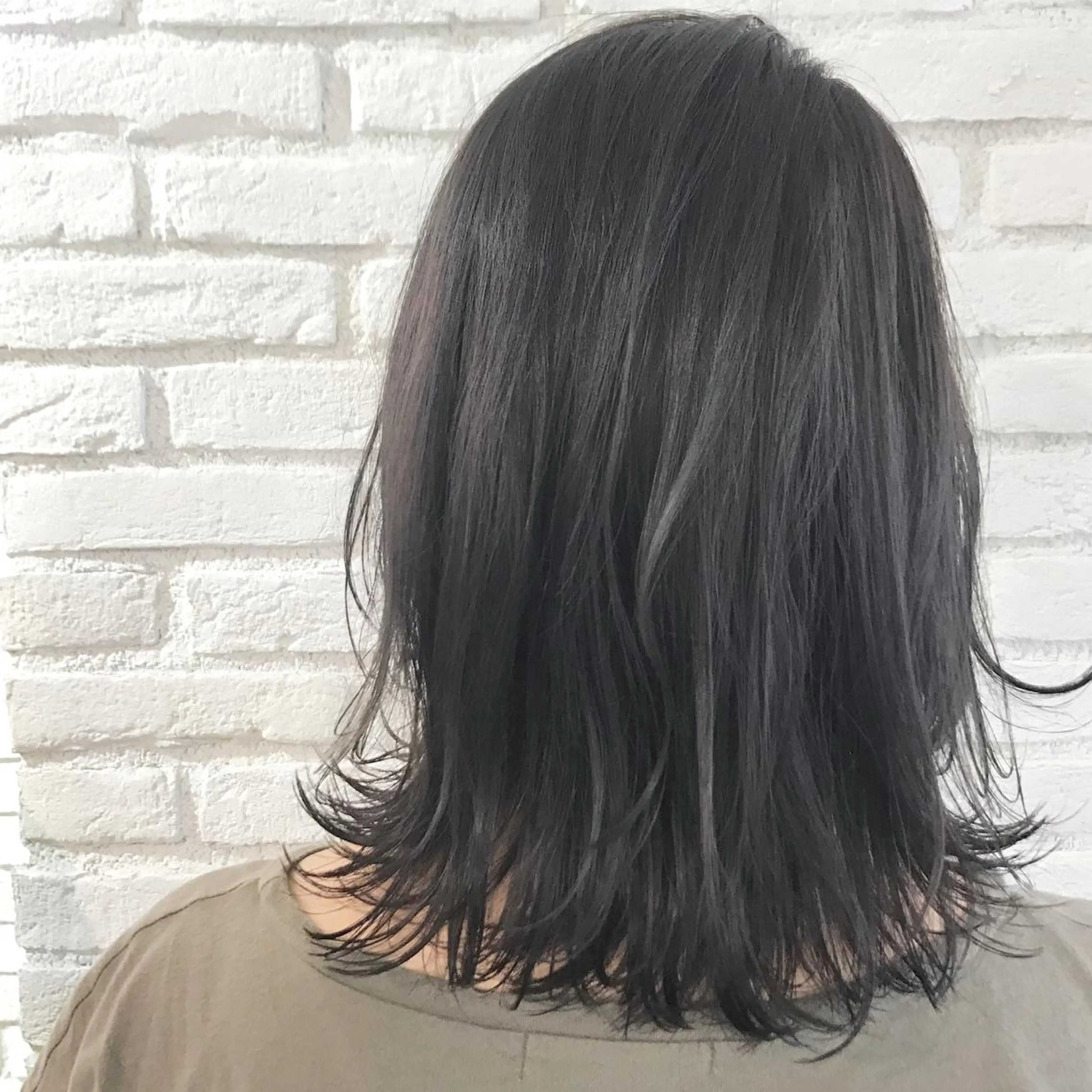 ミディアム 顔周りカット 伊 杏のヘアスタイル