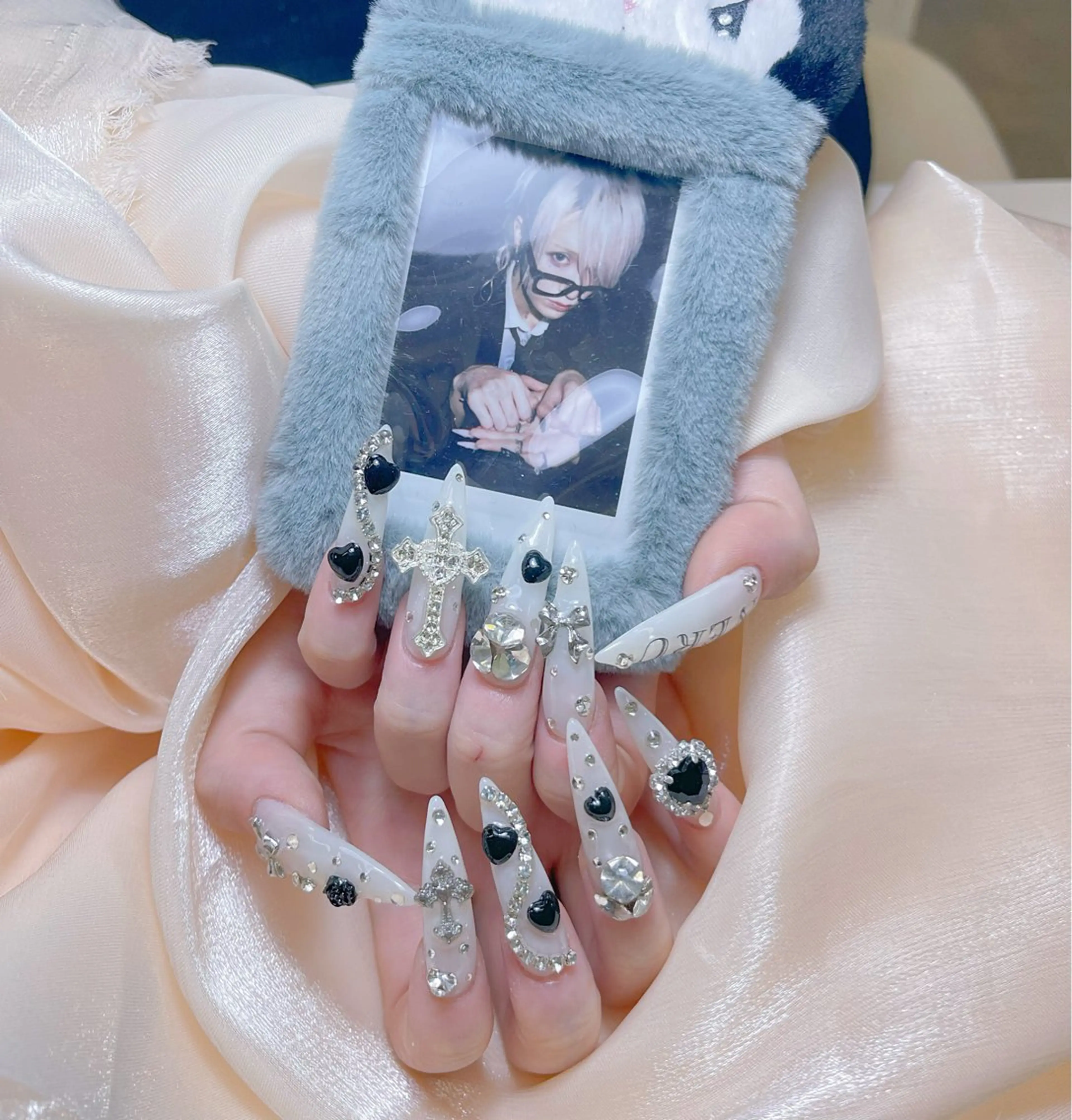 ネイル チークネイル ガーリー キラキラネイル 韓国ネイル スカルプネイル ハンドネイル NailPrincess所属・princess スカルプ専門店のネイルデザイン