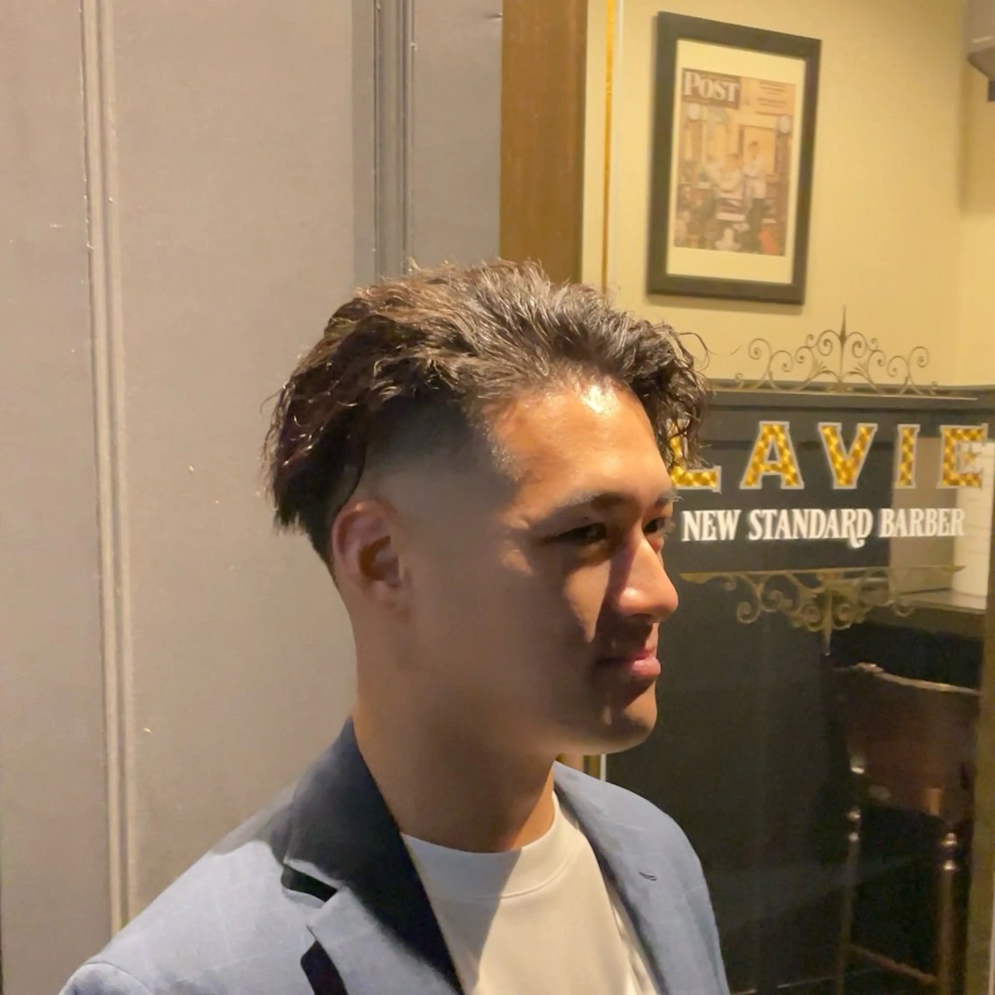 ミディアム パーマ メンズ LAVIE NEW STANDARD BARBER 中野所属・KIMURA HIROTOのヘアスタイル