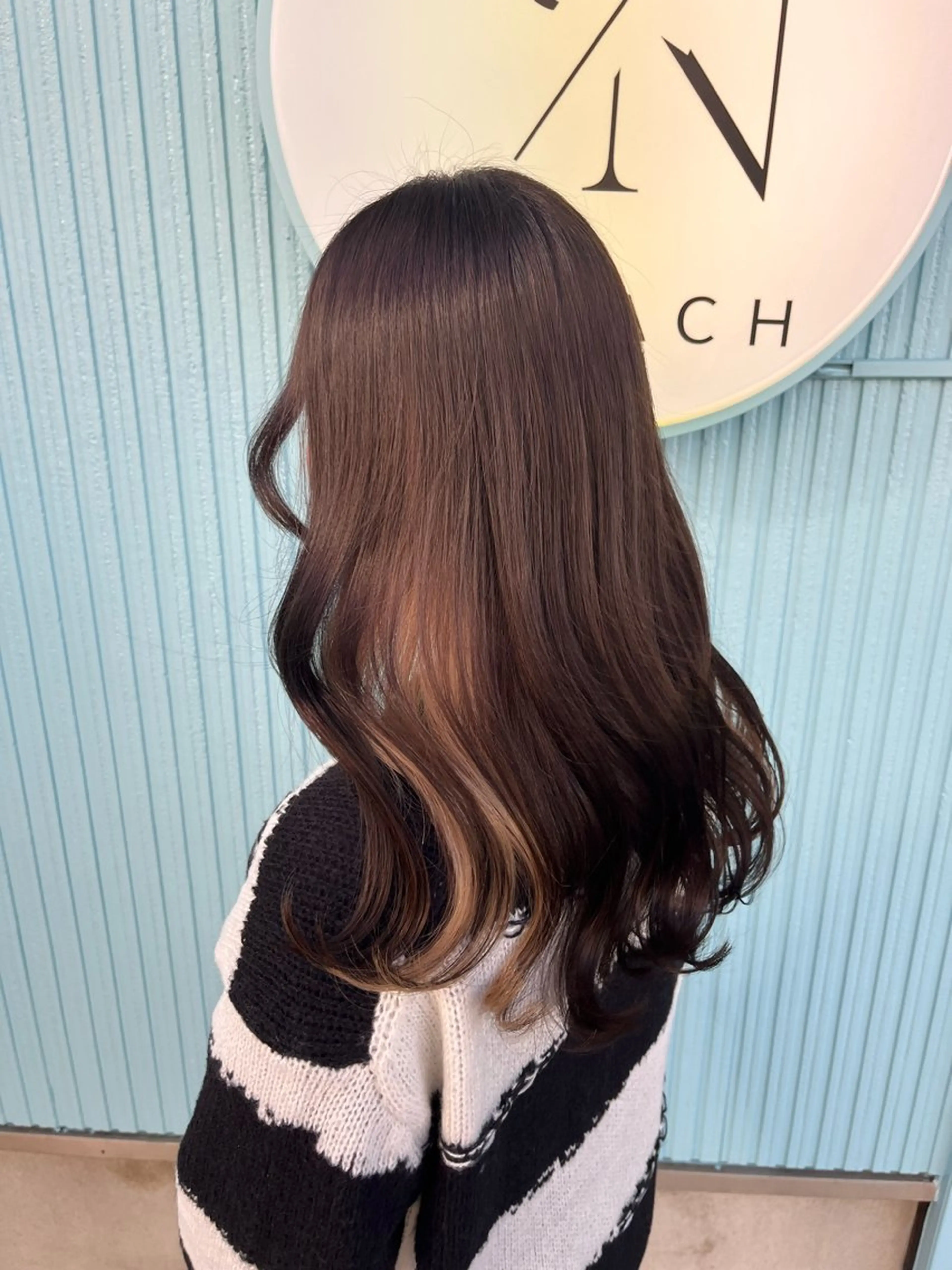 ロング カラー ダブルカラー インナーカラー 髪質改善 ヘアカラー トリートメント ヘッドスパ 🫧艶髪デザイナー 🫧白石航汰のヘアスタイル