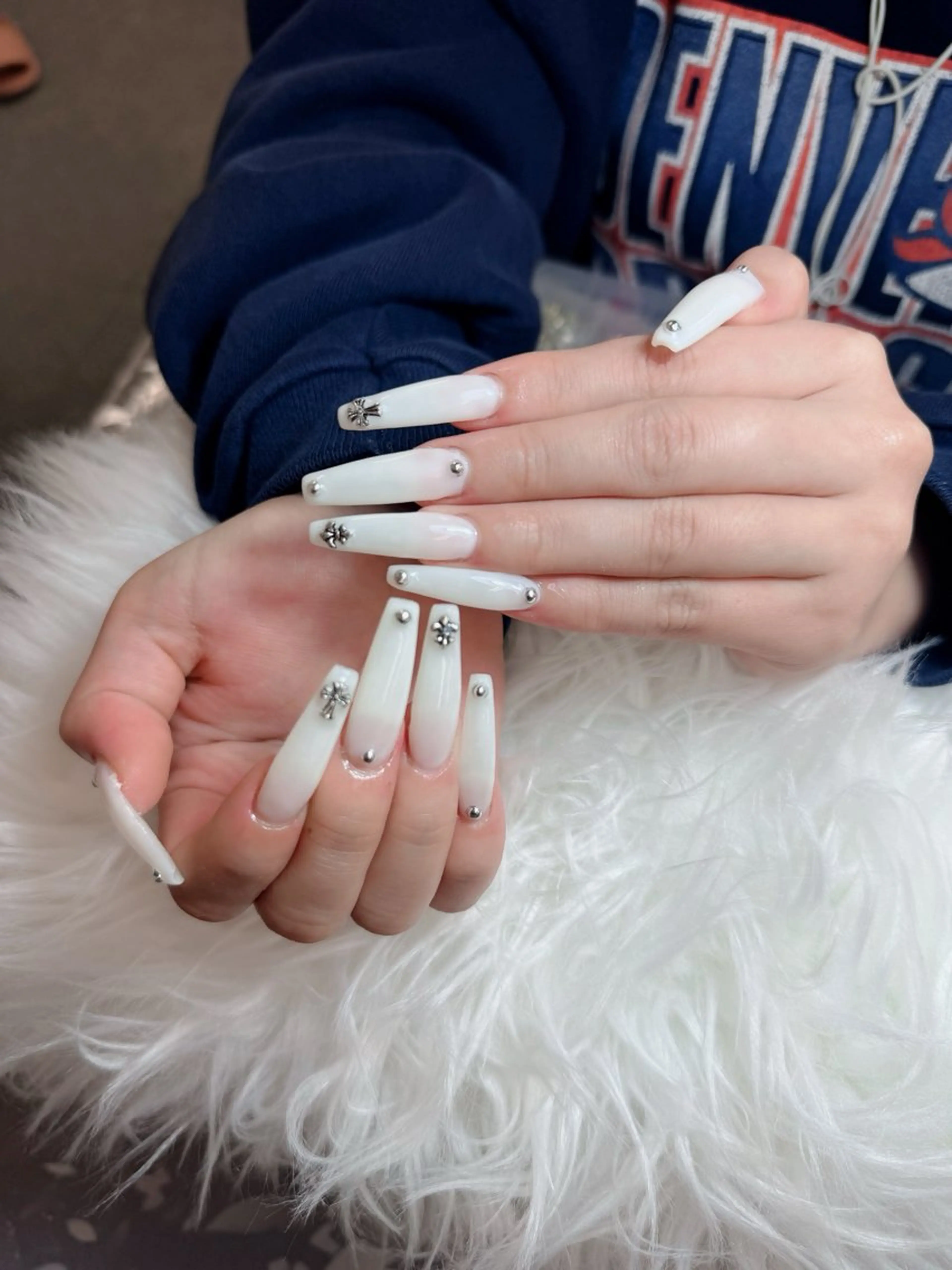 ネイル ジェルネイル 韓国ネイル マグネットネイル ネイルチップ 冬ネイル ハンドネイル Lenie Nailのネイルデザイン