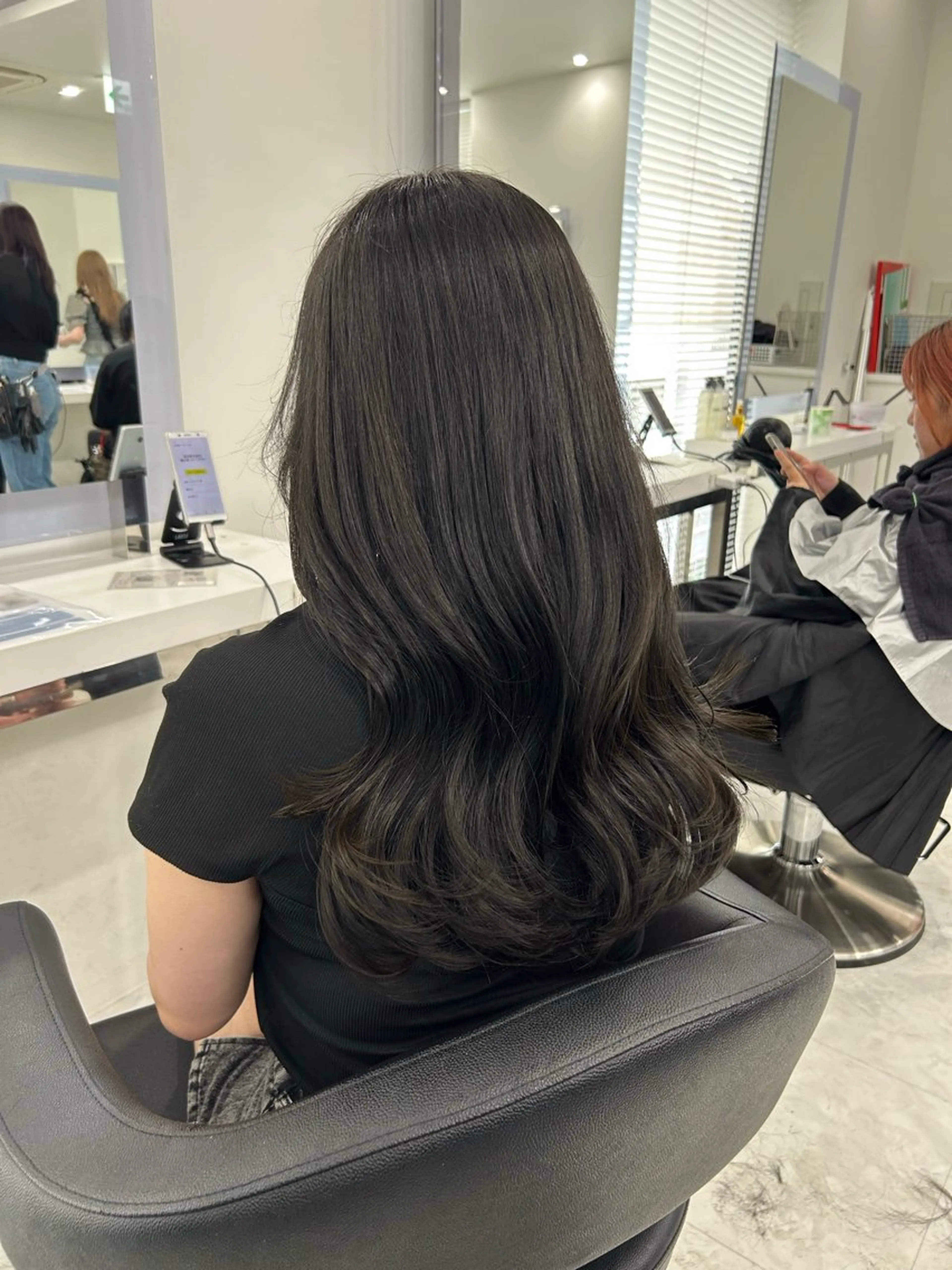 セミロング カラー カット ヘアカラー トリートメント ヘアセット 💖透け感ベージュ KOTA💖のヘアスタイル