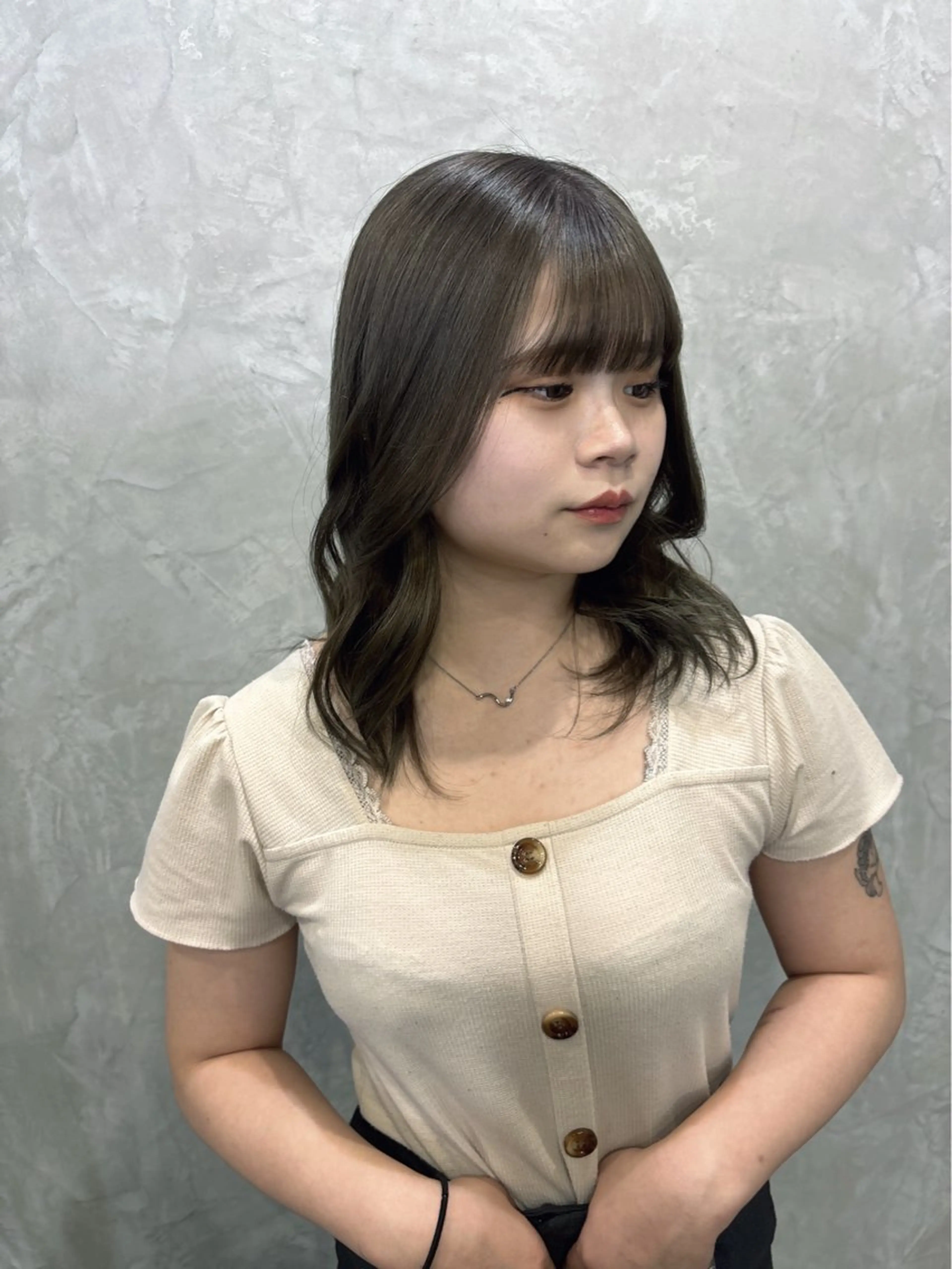 カラー ブリーチ fudge所属・MaisonHALU 松浦光咲のヘアスタイル