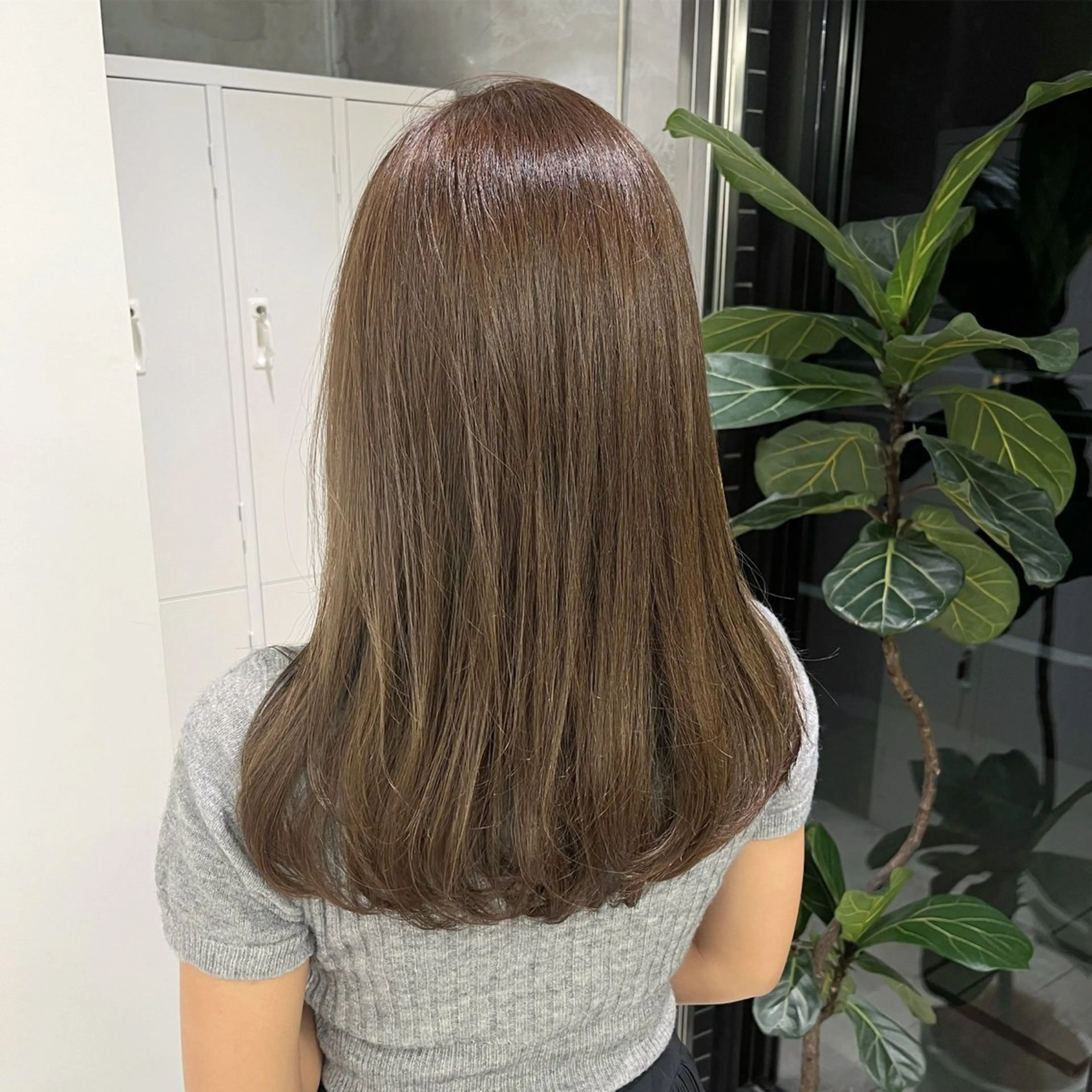 セミロング カラー ベージュカラー 結衣/ カットモデル募集🎀のヘアスタイル