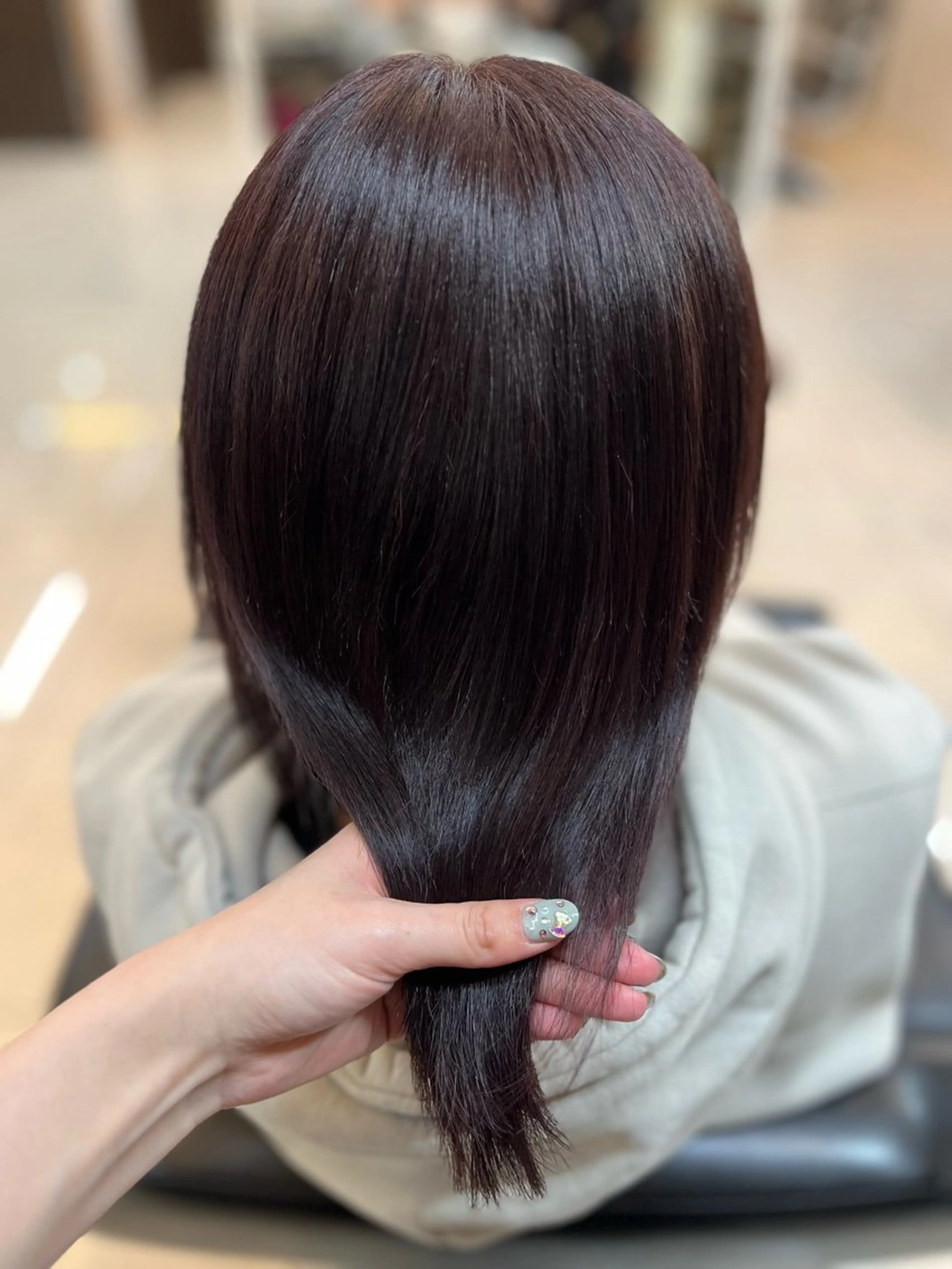 ミディアム カラー ラベンダーカラー レイヤーカット トリートメント カット ヘアカラー STREAM HAIR所属・🍒 SANA🍒のヘアスタイル