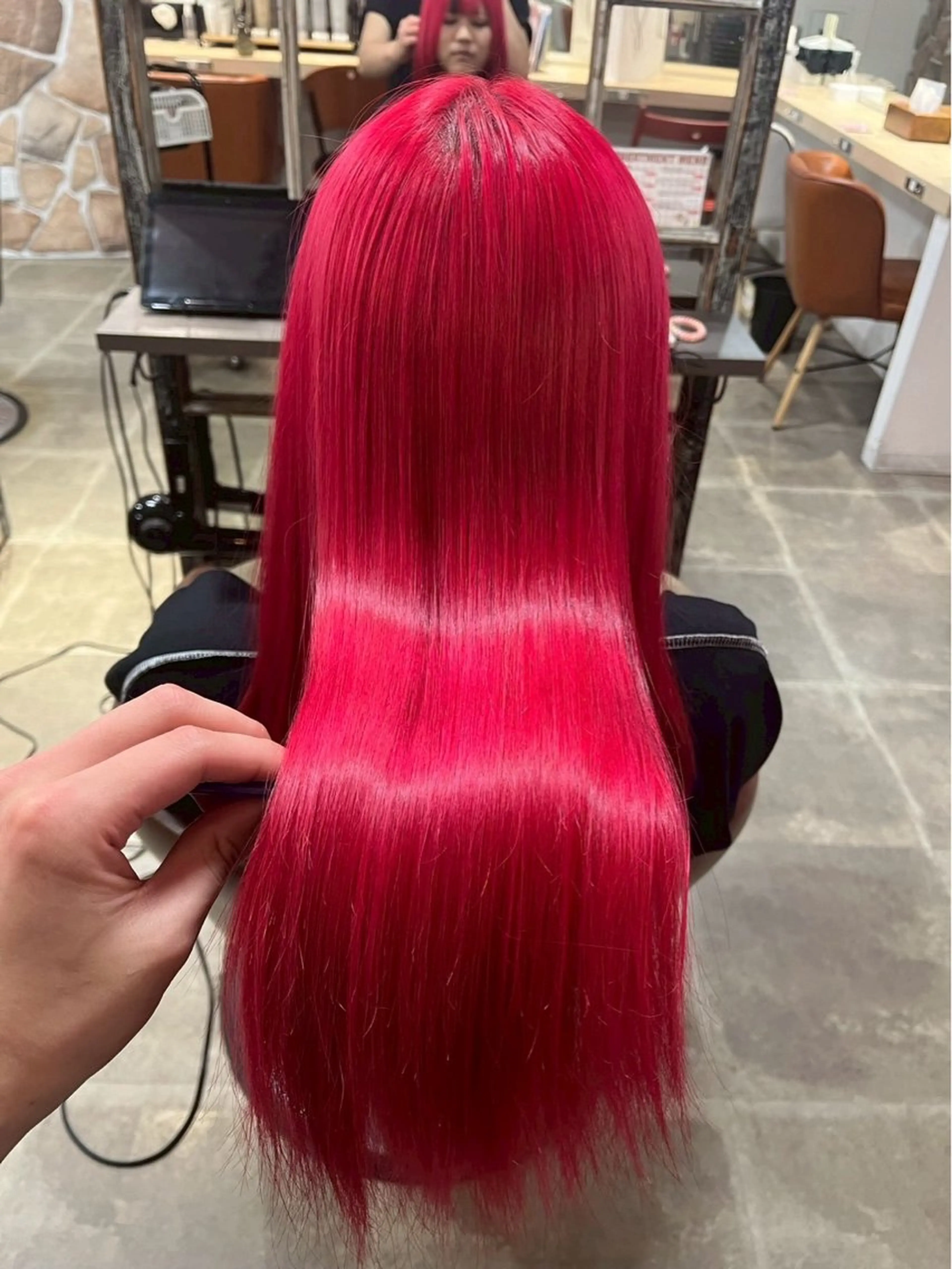 ロング カラー レディースカット THIARA 👑のヘアスタイル