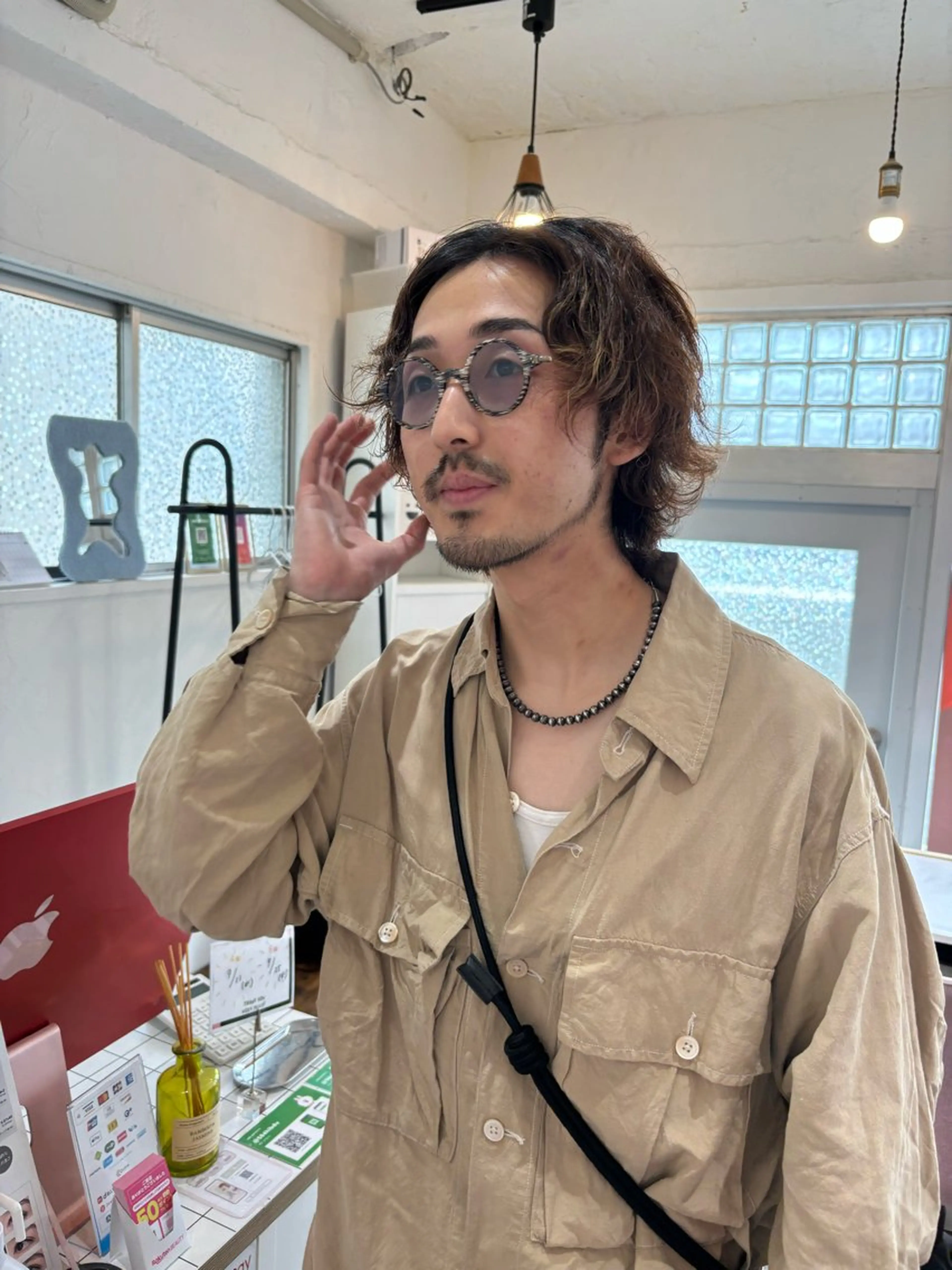 メンズ アイブロウ メンズパーマ 眉毛ワックス脱毛 〖IEN〗Yuka (ユウカ/優香)のマツエク・マツパデザイン