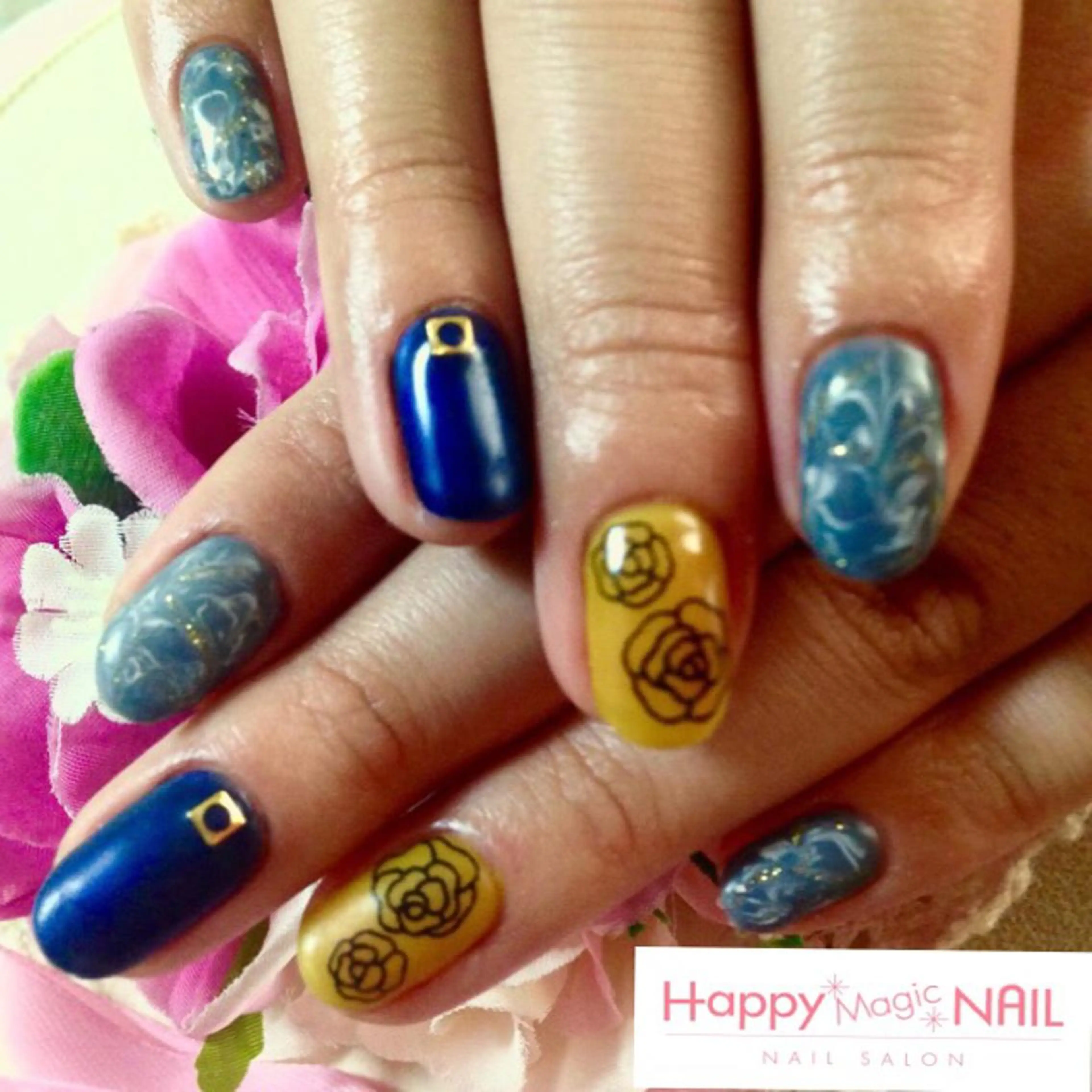 ネイル ジェルネイル HappyMagic NAILのネイルデザイン