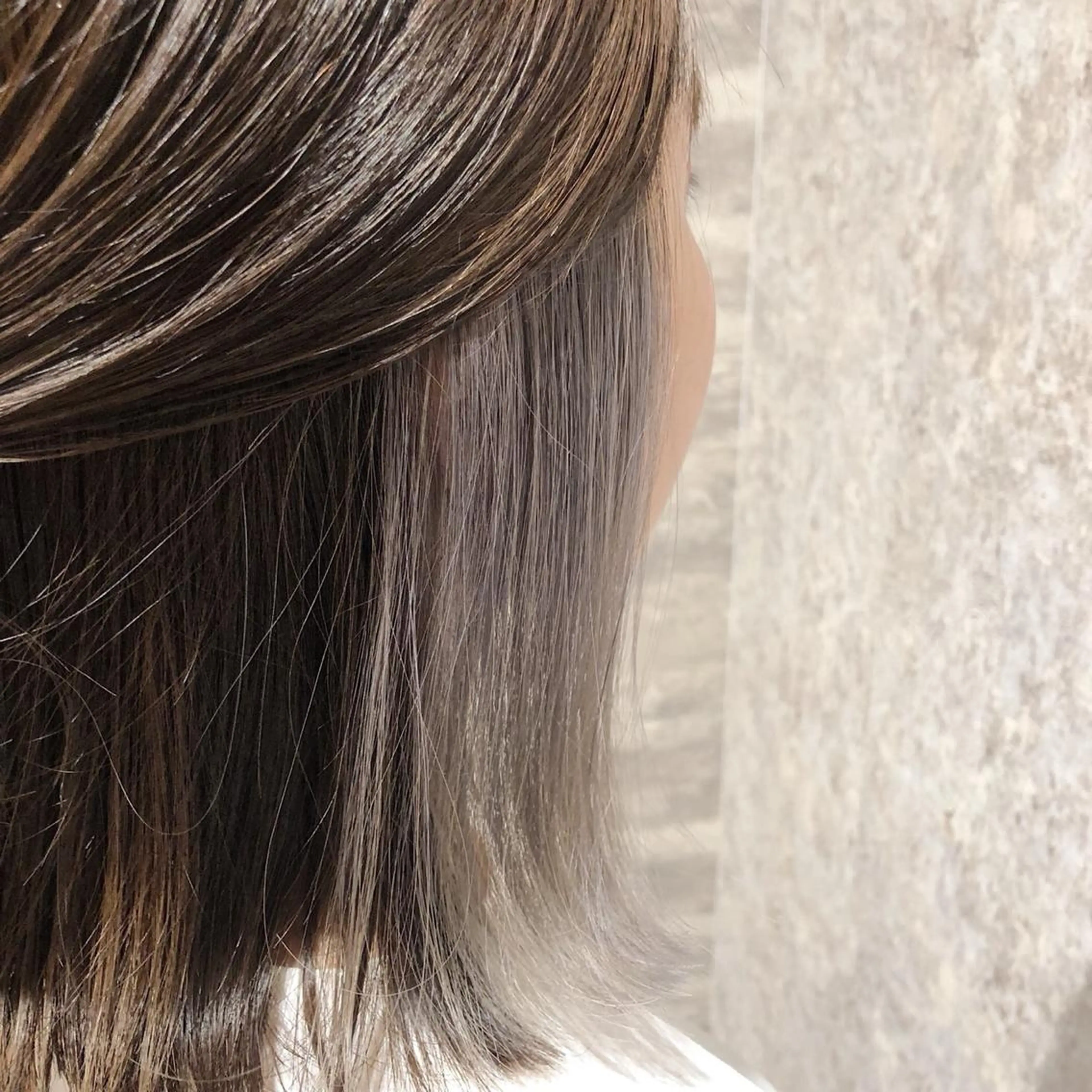 ミディアム カラー シルバー ホワイトシルバー 🫟Blanco🫟 Color&Careのヘアスタイル