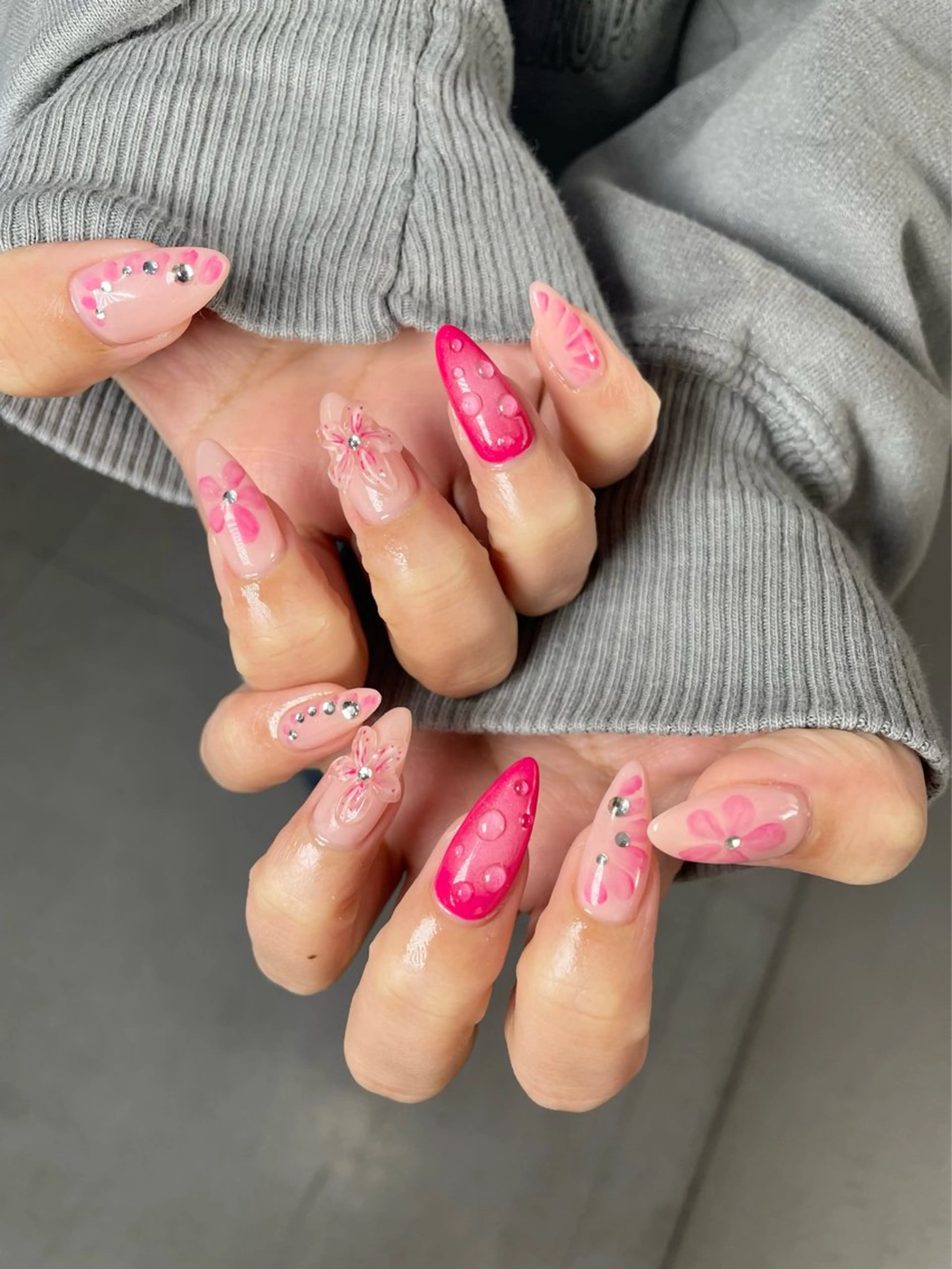 ネイル M Nails Bar at blühen village所属・M Nails Barのネイルデザイン