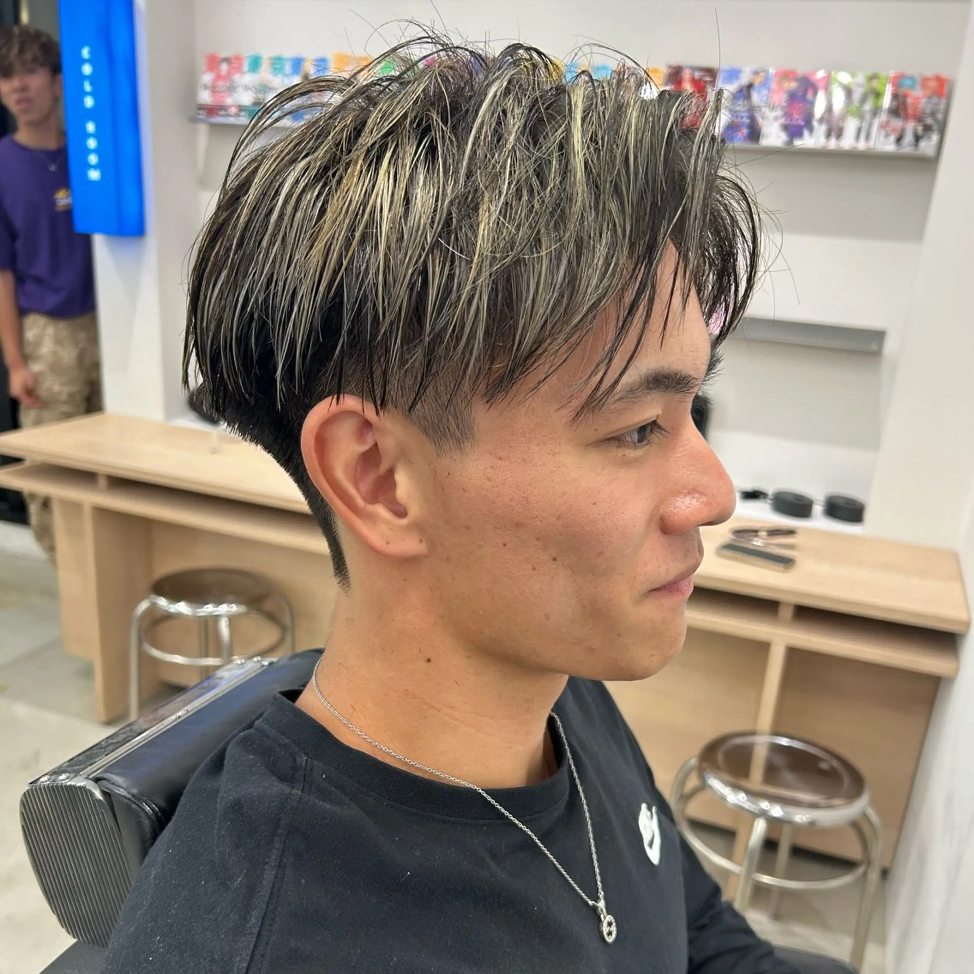 カラー パーマ メンズ カット ヘアカラー パーマ 安達 脩人のヘアスタイル