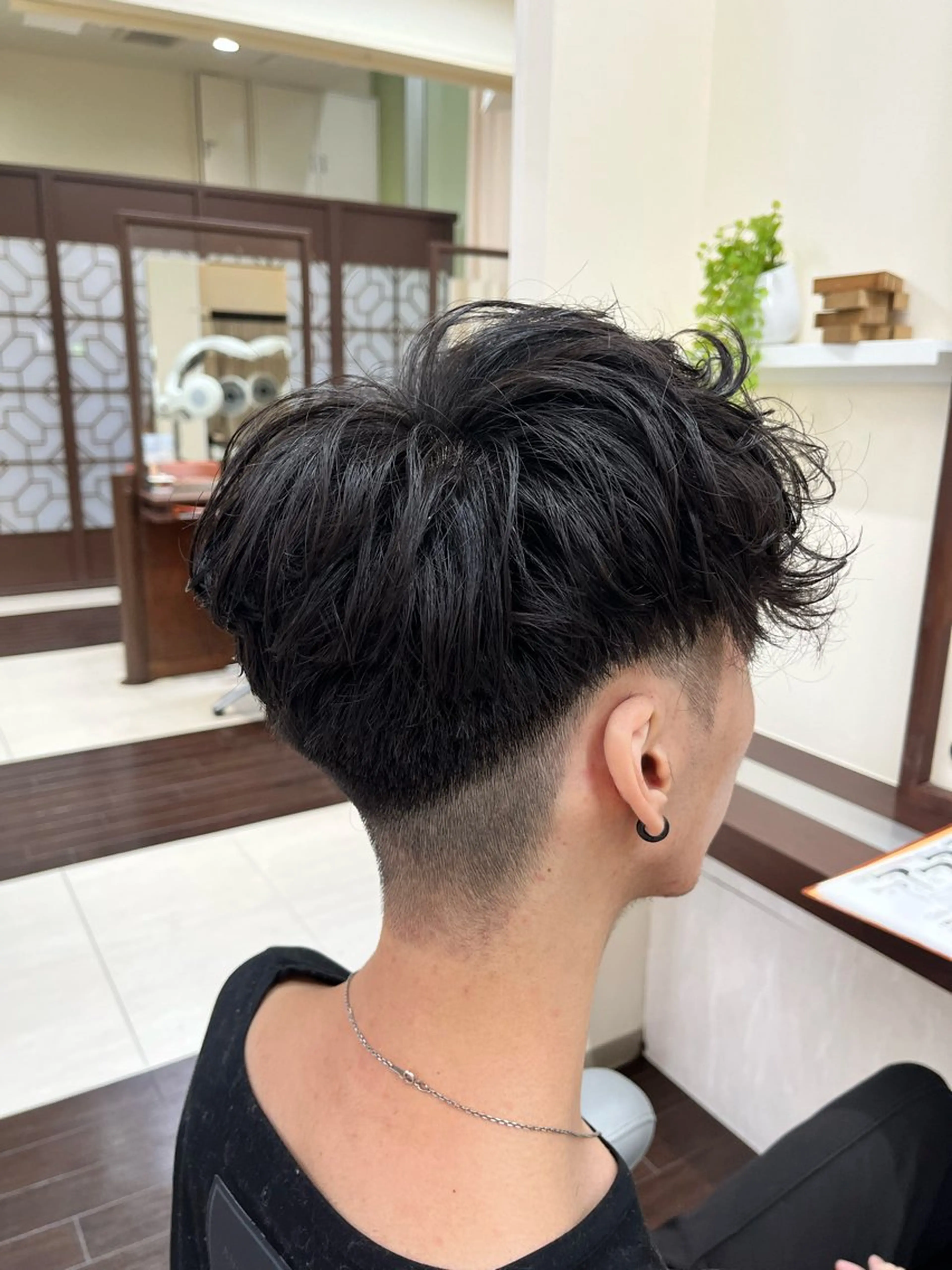 ショート パーマ メンズ スペインカール AROH men's cut&men's perm 船橋店所属・🧊メンズ特化🧊 高木航希のヘアスタイル