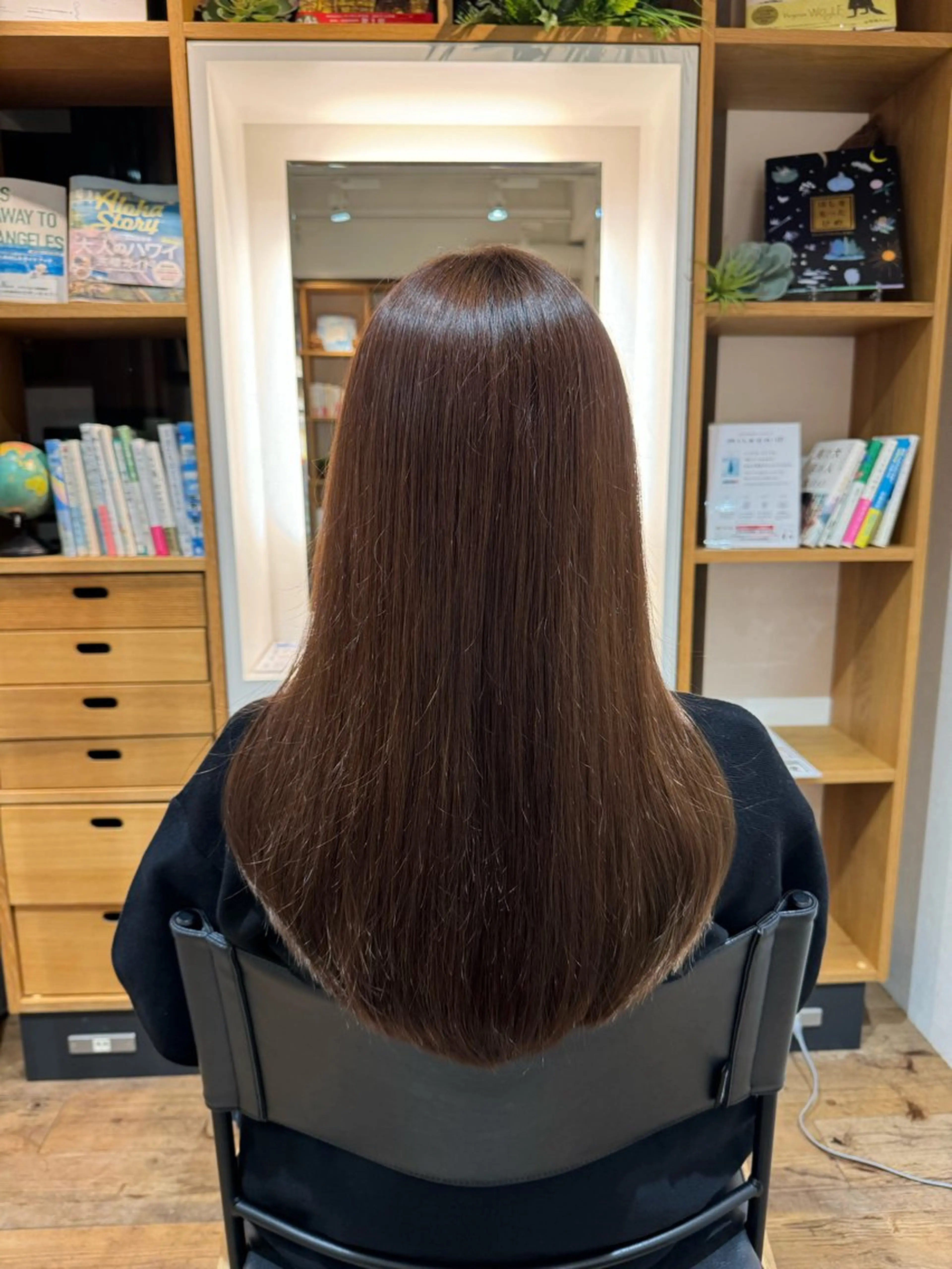 ミディアム afloatkobe所属・美髪/髪質改善 川口凌弥のヘアスタイル