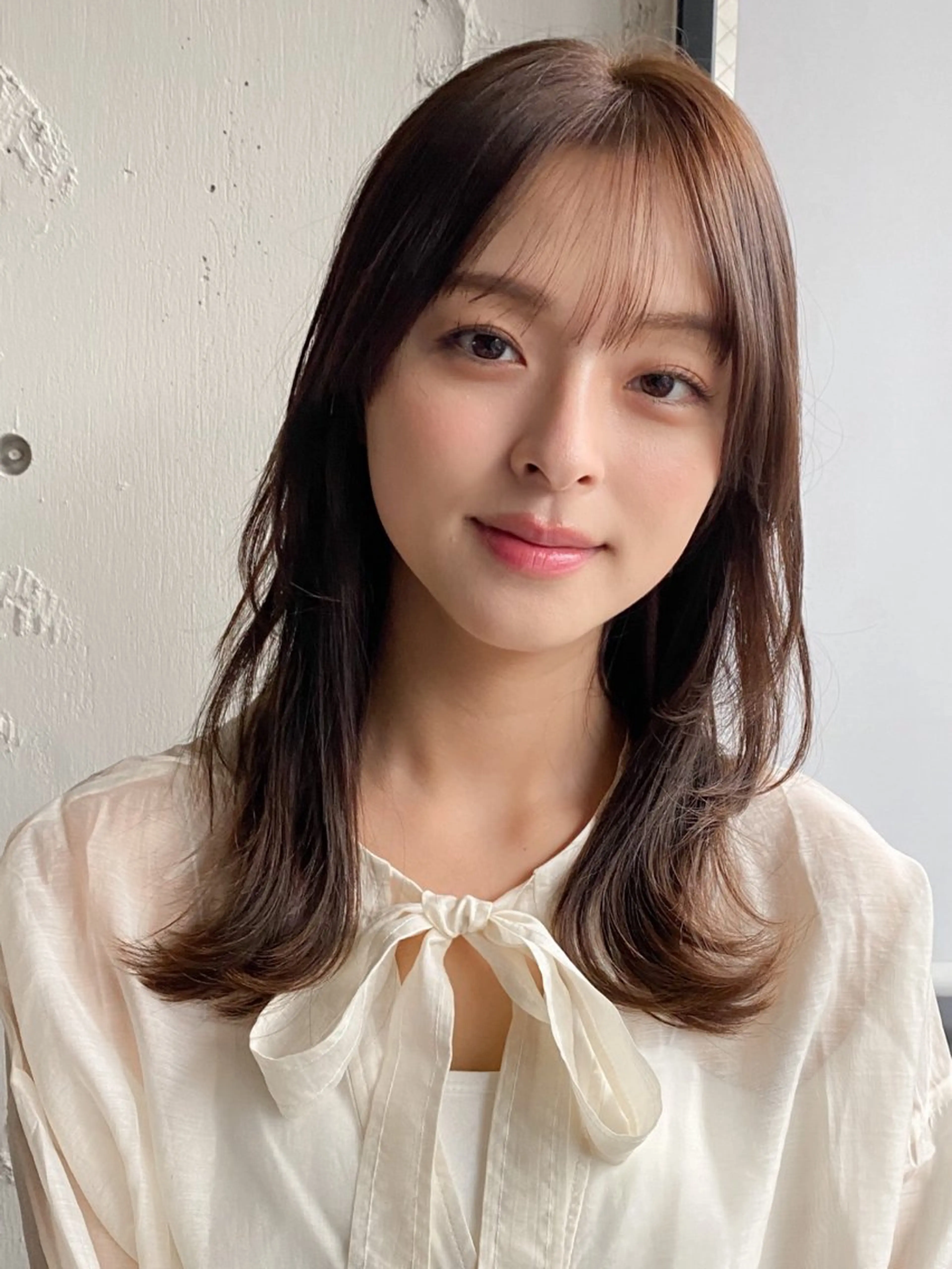 セミロング カラー くびれヘア レイヤーカット 佐藤 侑哉のヘアスタイル