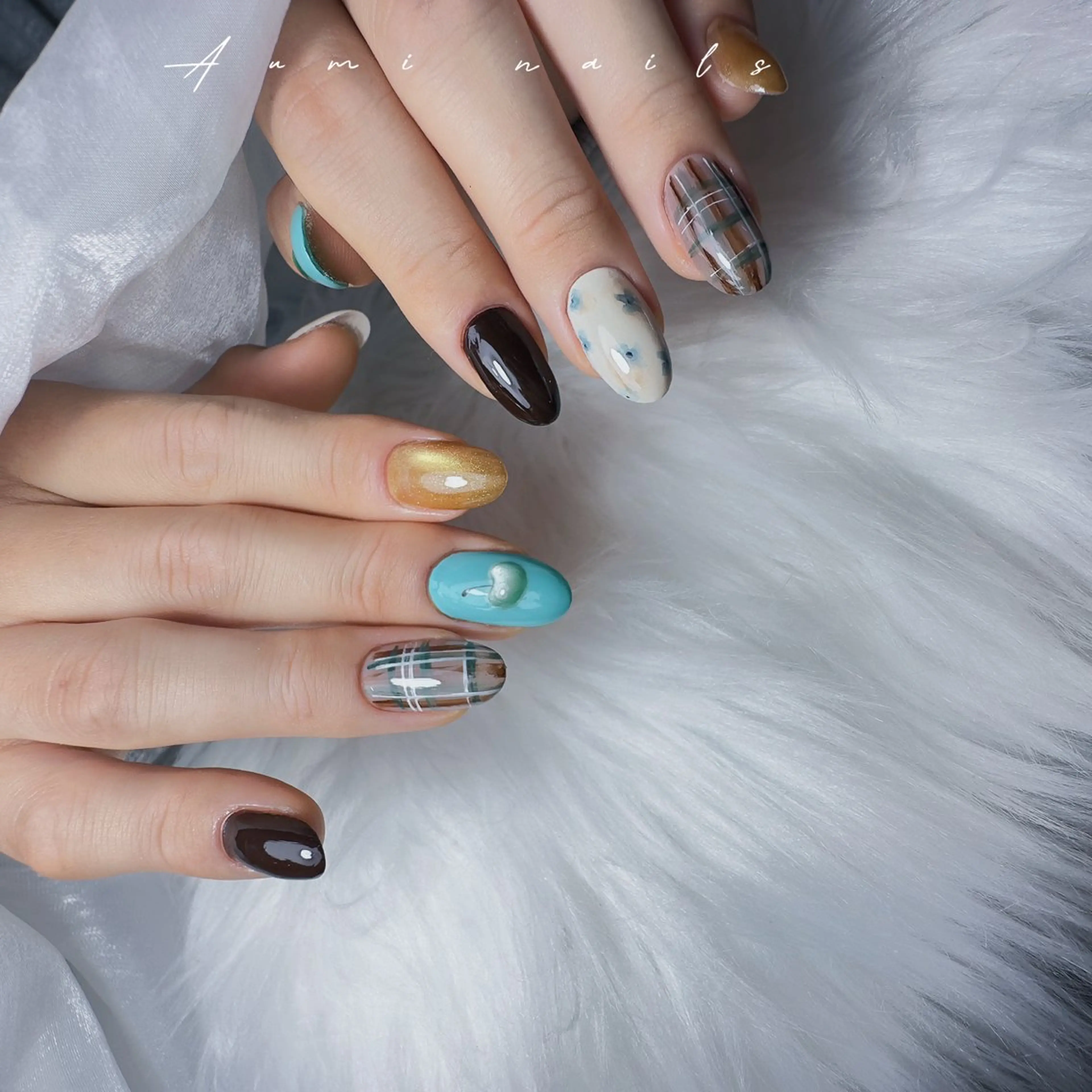 ネイル ハンドネイル YUMI ニュアンスnailsのネイルデザイン