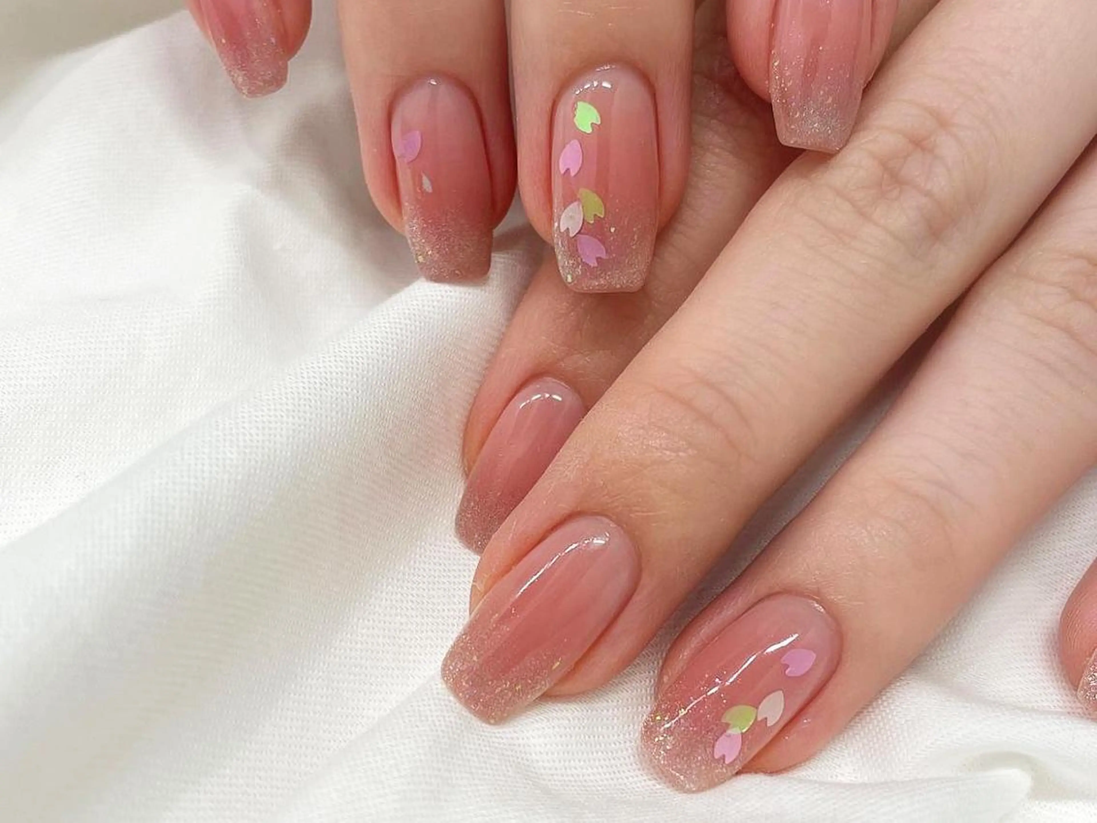 ネイル VIVIAN リサのネイルデザイン