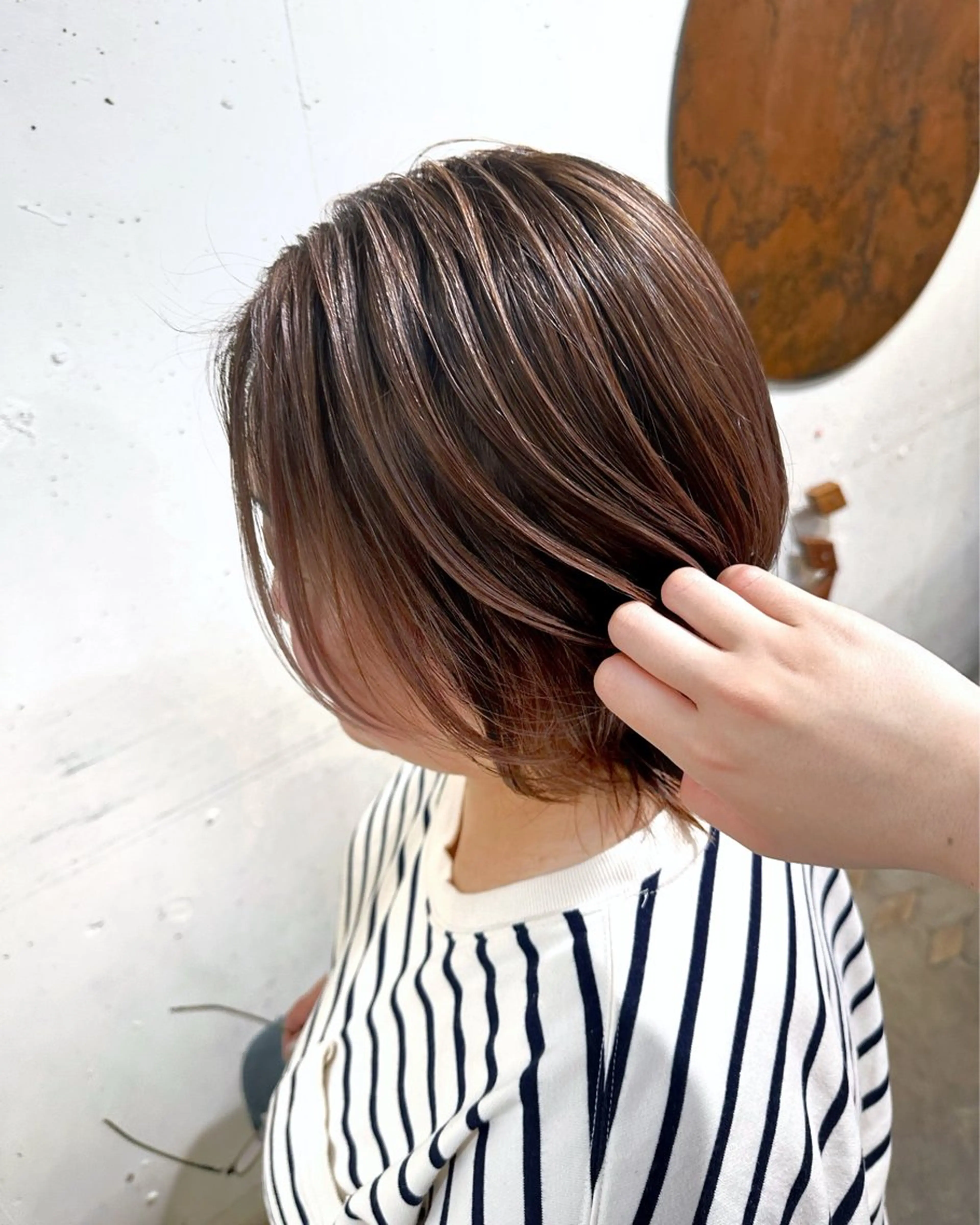 ショート カラー ベージュカラー ハイライトカラー ピンクカラー ピンクベージュ ハイライト ボブ/レイヤー /服部ルミナ🦋のヘアスタイル