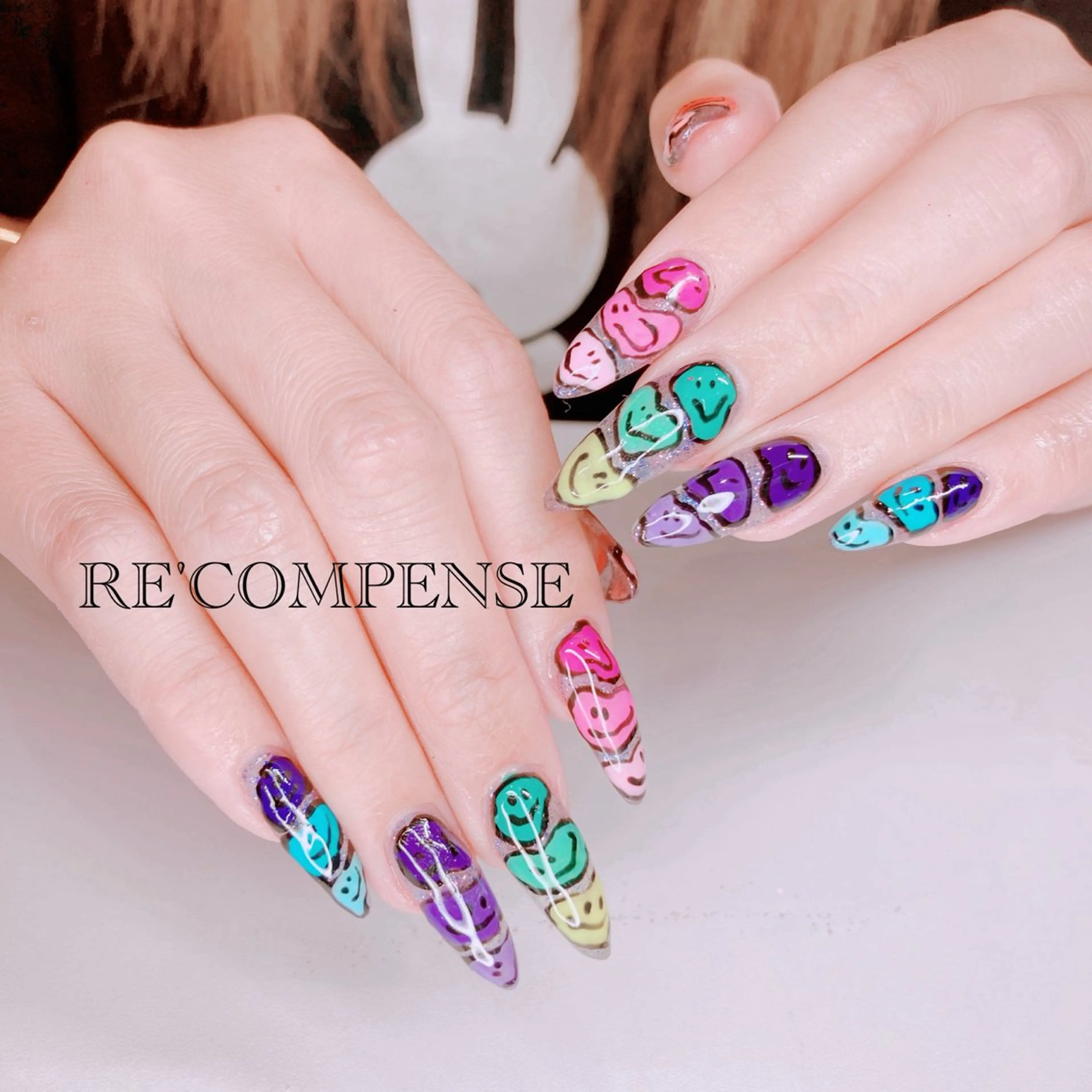 ネイル RE'COMPENSE所属・れこん ぱんすのネイルデザイン