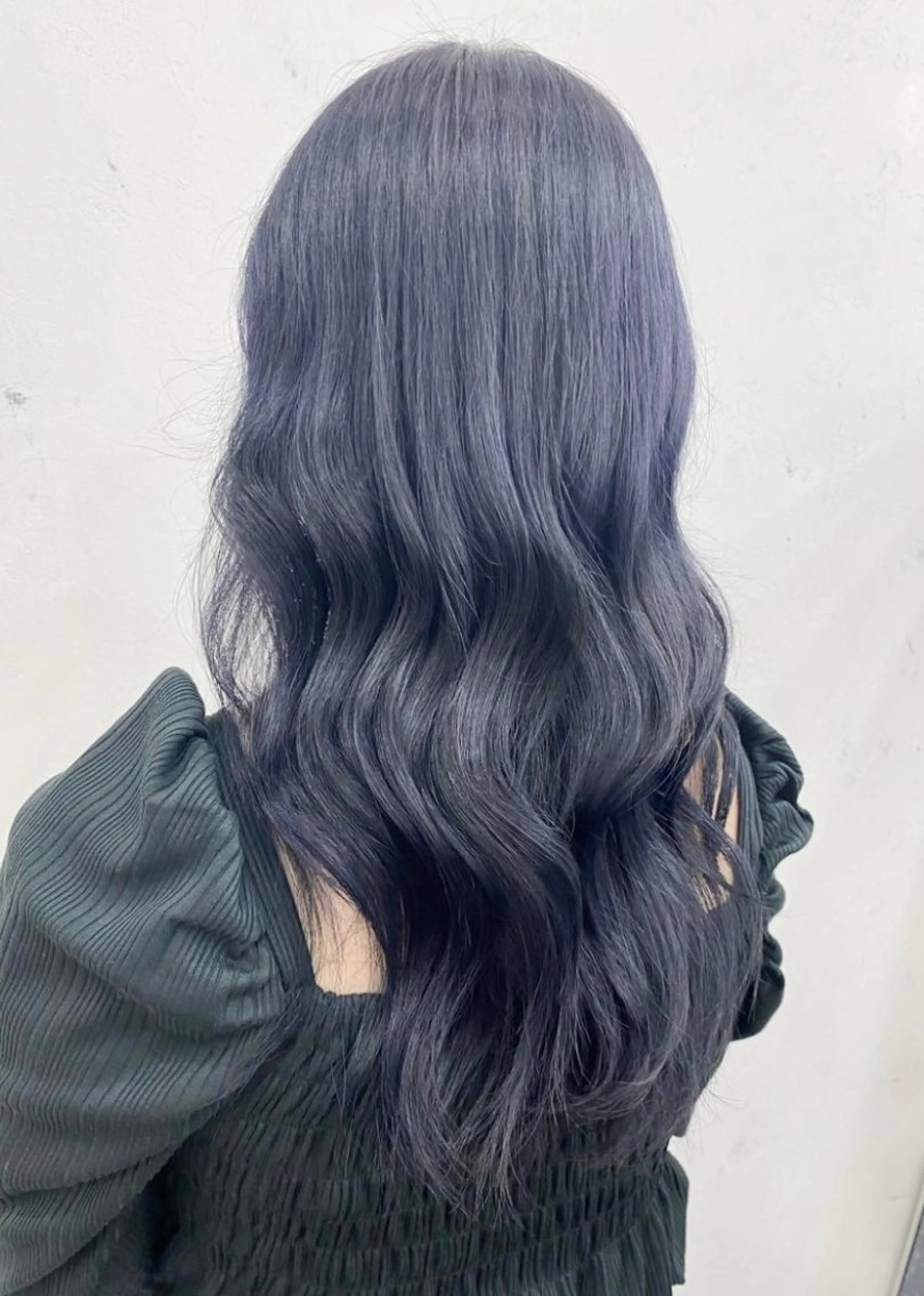 ロング カラー ブルーカラー ネイビーカラー カット ヘアカラー トリートメント anli所属・tomomi /レイヤーカットのヘアスタイル