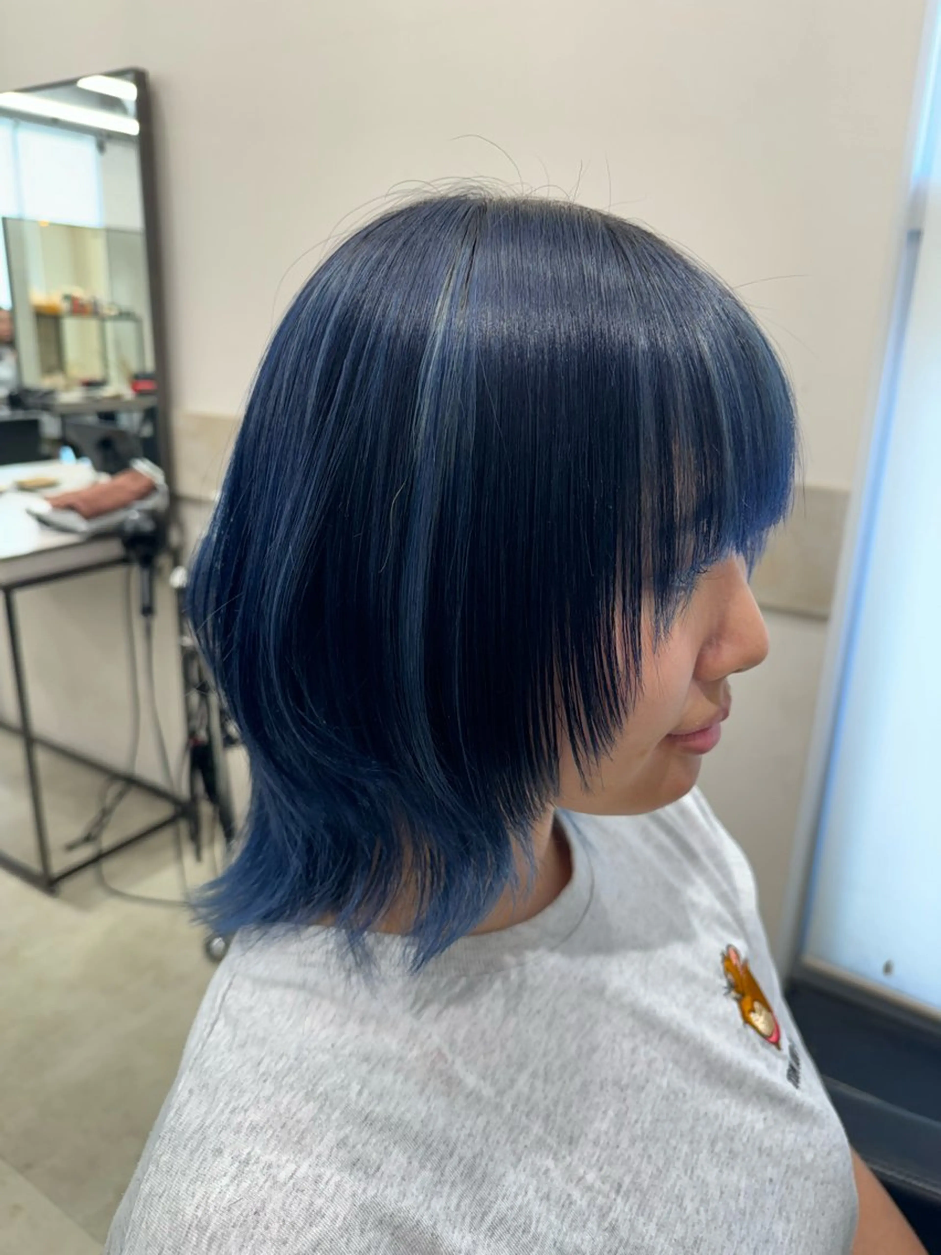 ミディアム カラー アクアカラー ブルーカラー ウルフカット カット ヘアカラー トリートメント 透明感カラー✨艶髪 制作🌱山根あゆみのヘアスタイル