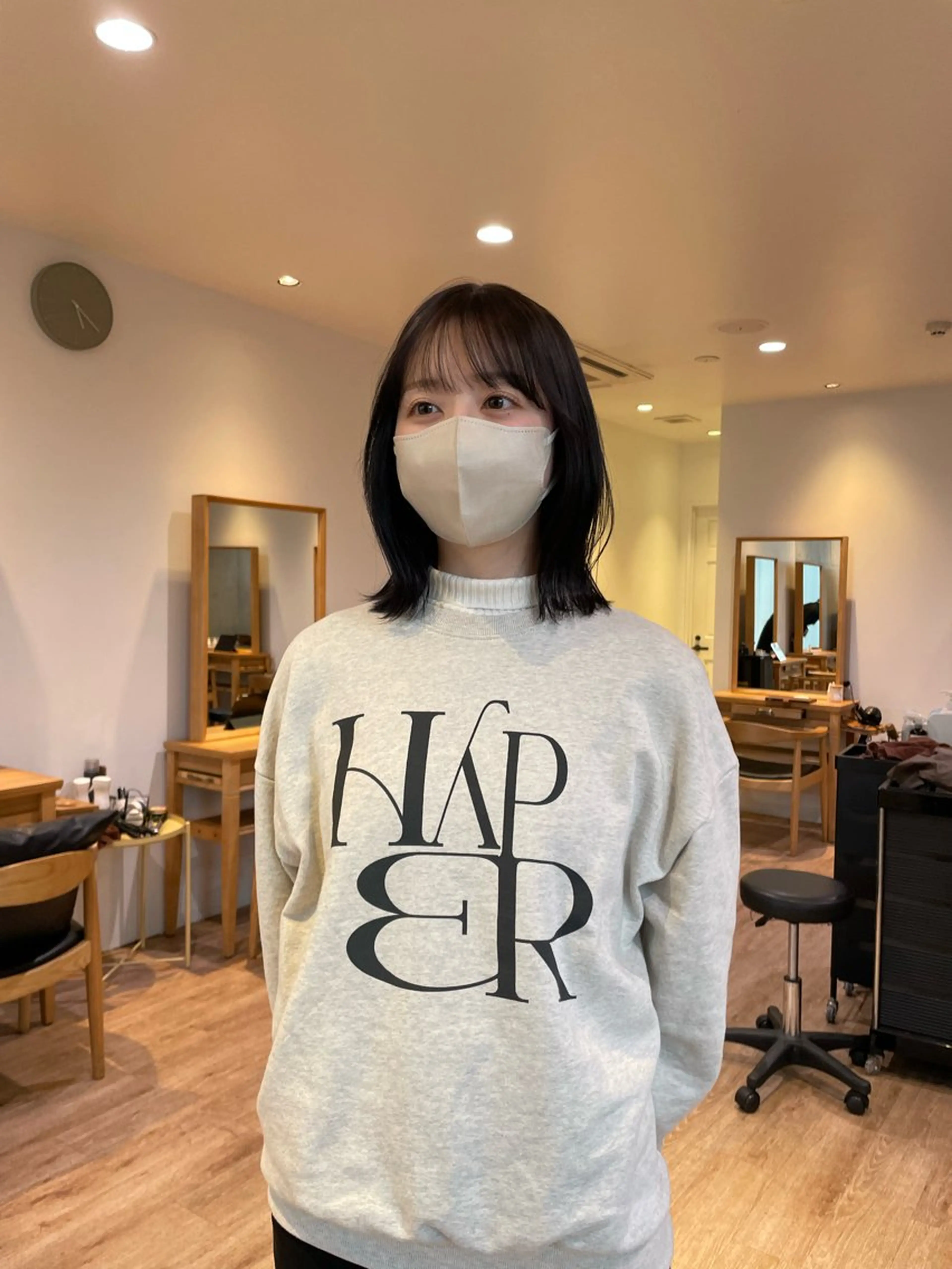 ミディアム ボブ 顔周りカット 伸ばしかけ レイヤーカット 外ハネヘア Say.所属・🐣Say. ひらいで ななみ🐣のヘアスタイル
