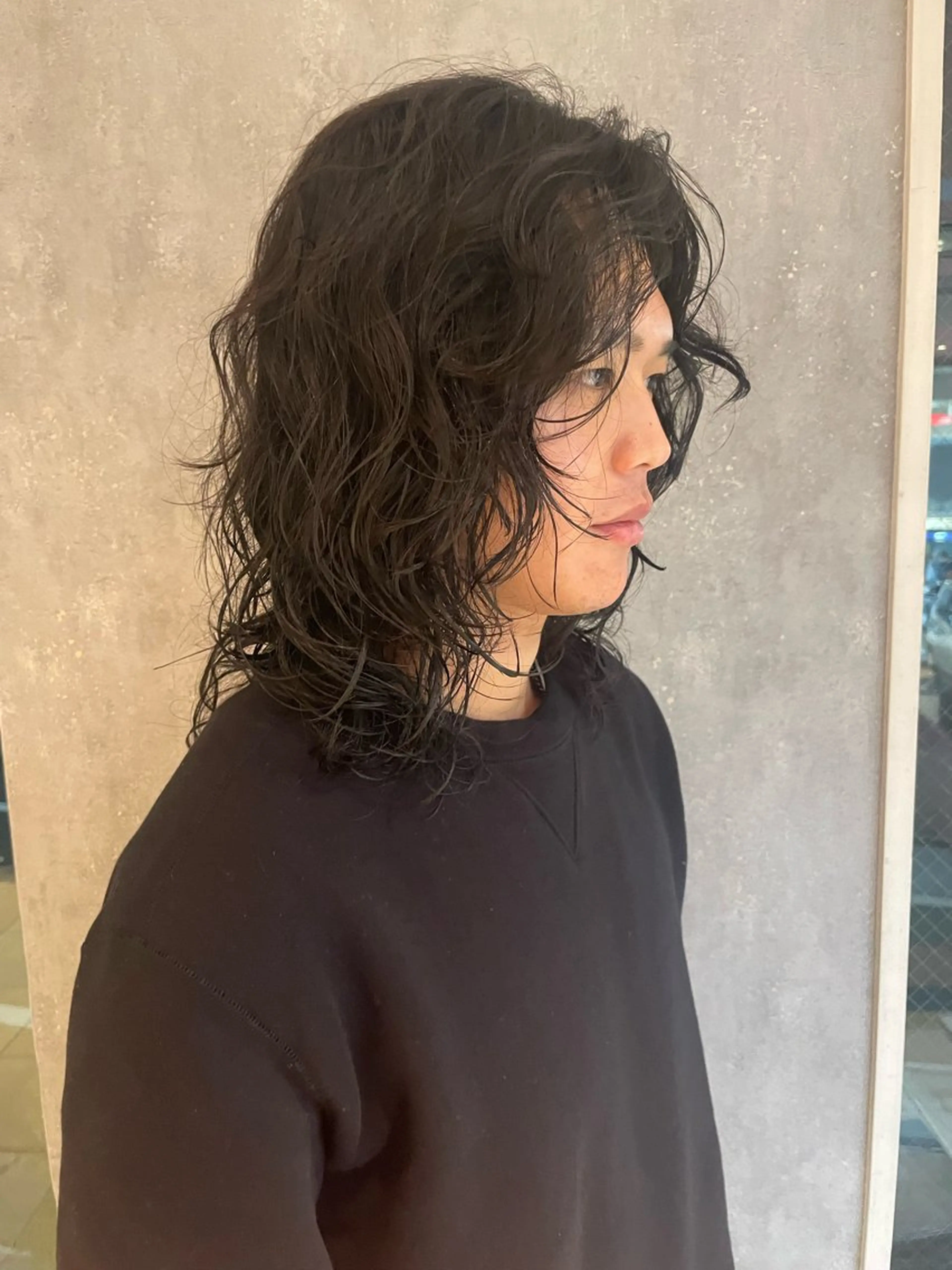 ミディアム パーマ メンズ ミディアムレイヤー ミディアムパーマ メンズパーマ レイヤーカット Riku /西荻窪のヘアスタイル