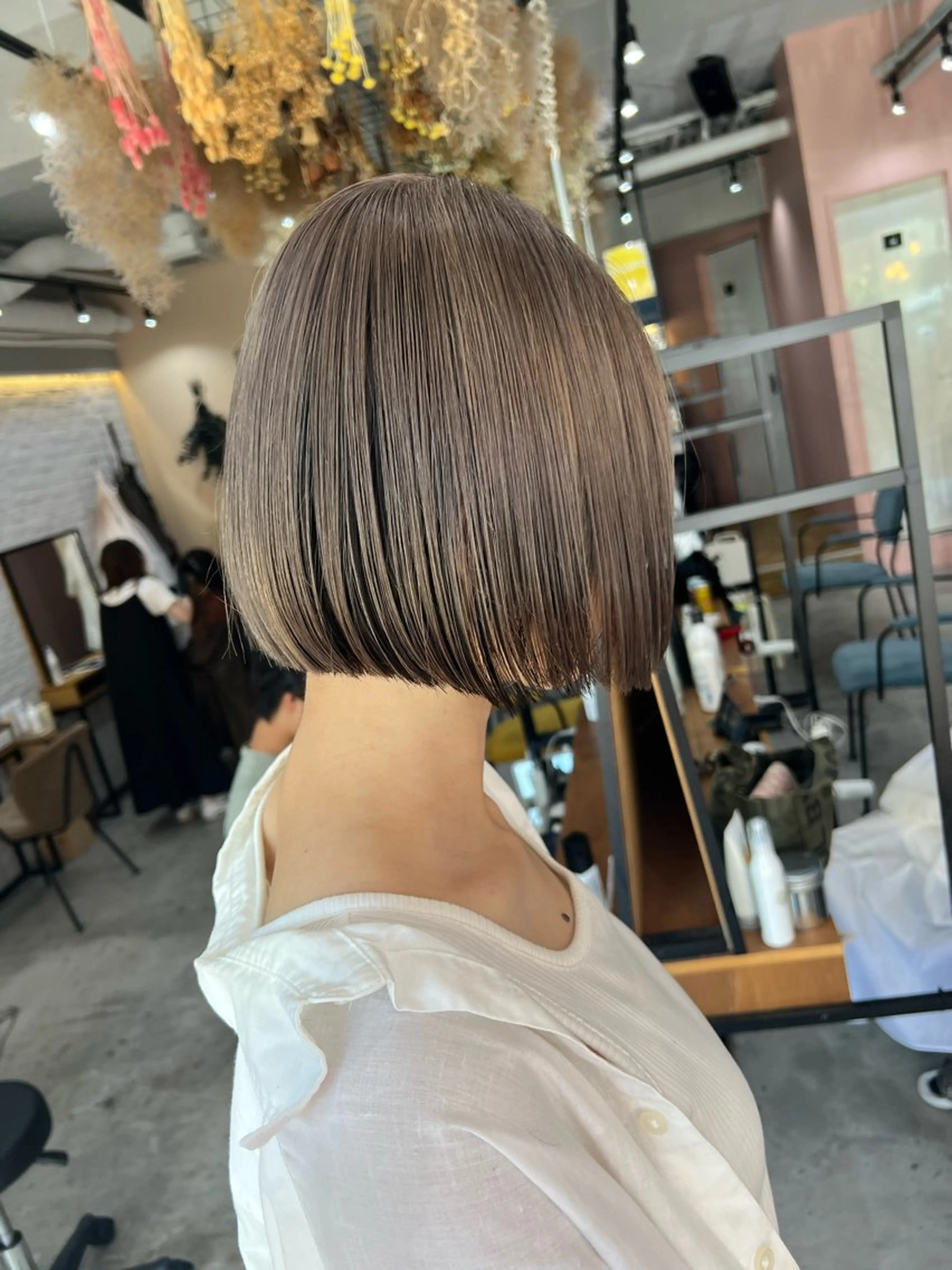 ショート ボブ 豊中駅2分 lilyのヘアスタイル